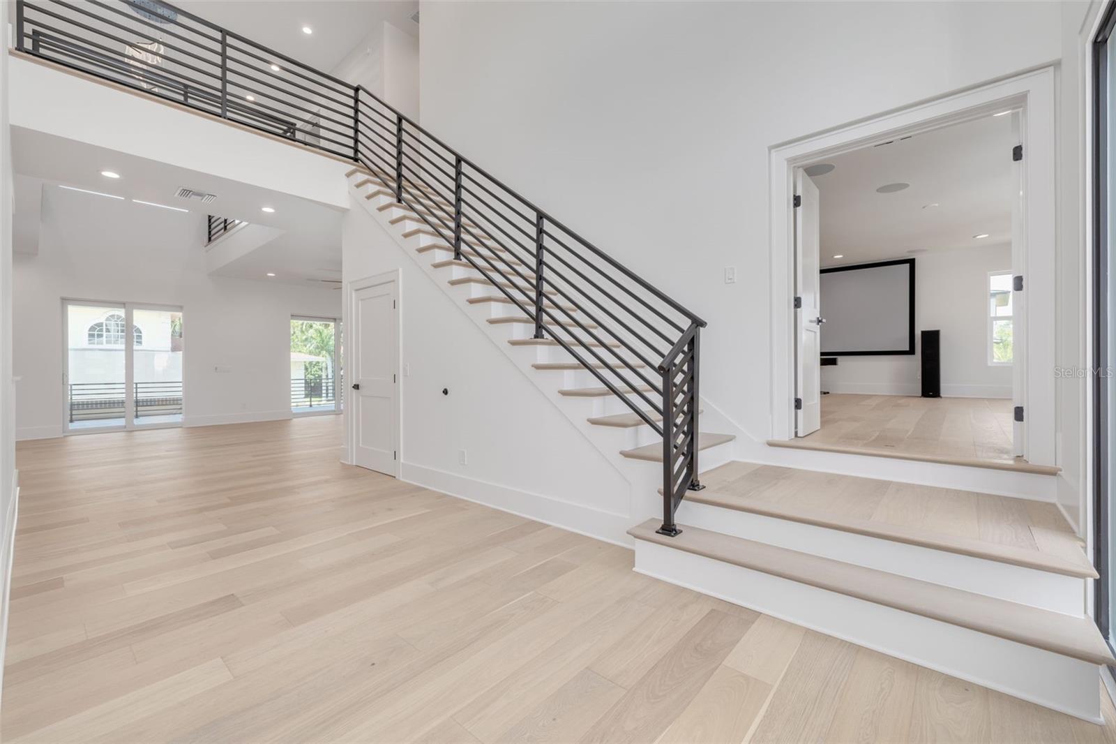 KIPP'S COLONY ESTATES AT PASADENA YACHT/COUNTRY CL - Residential