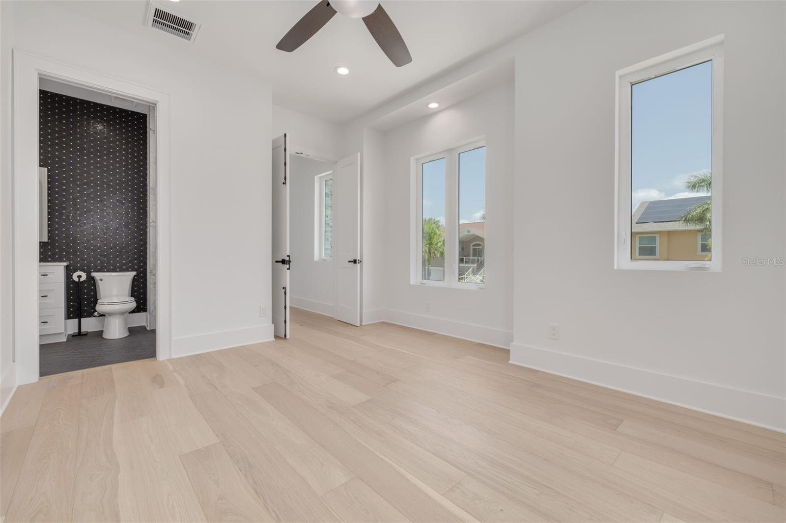 KIPP'S COLONY ESTATES AT PASADENA YACHT/COUNTRY CL - Residential