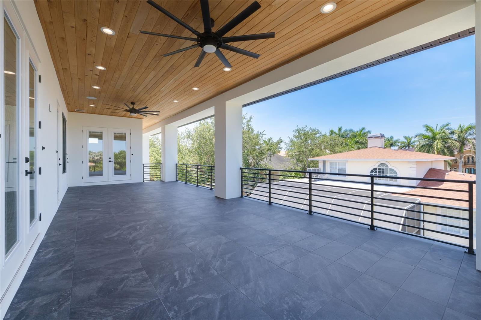 KIPP'S COLONY ESTATES AT PASADENA YACHT/COUNTRY CL - Residential