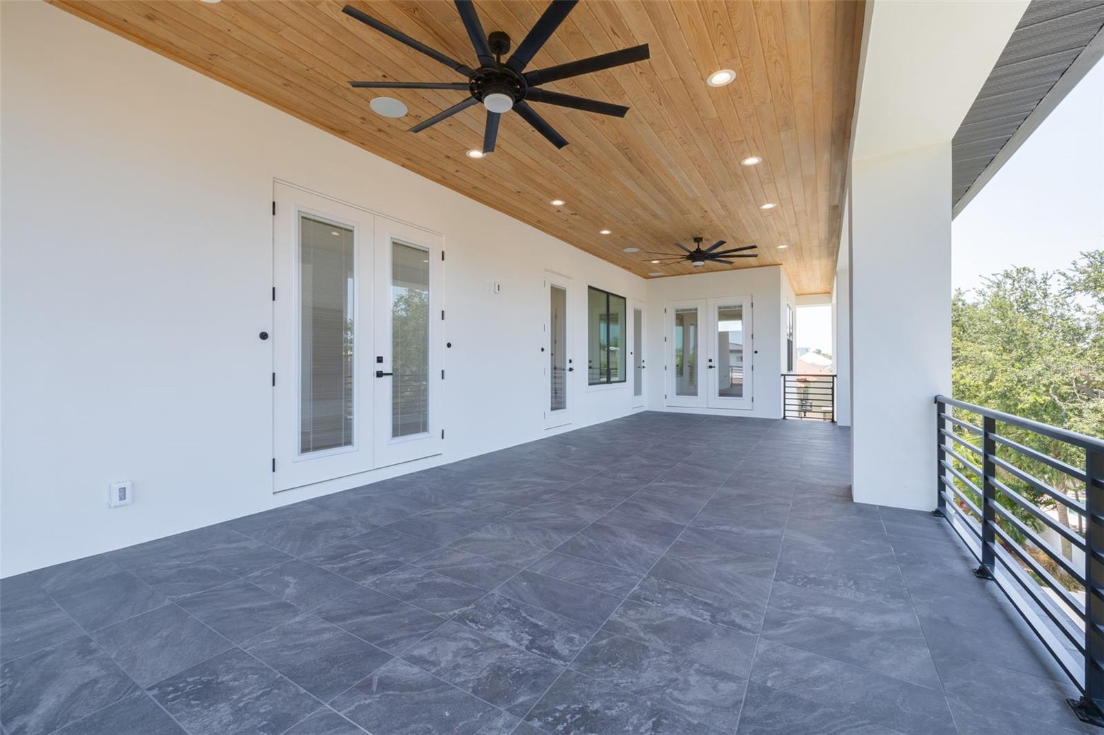 KIPP'S COLONY ESTATES AT PASADENA YACHT/COUNTRY CL - Residential