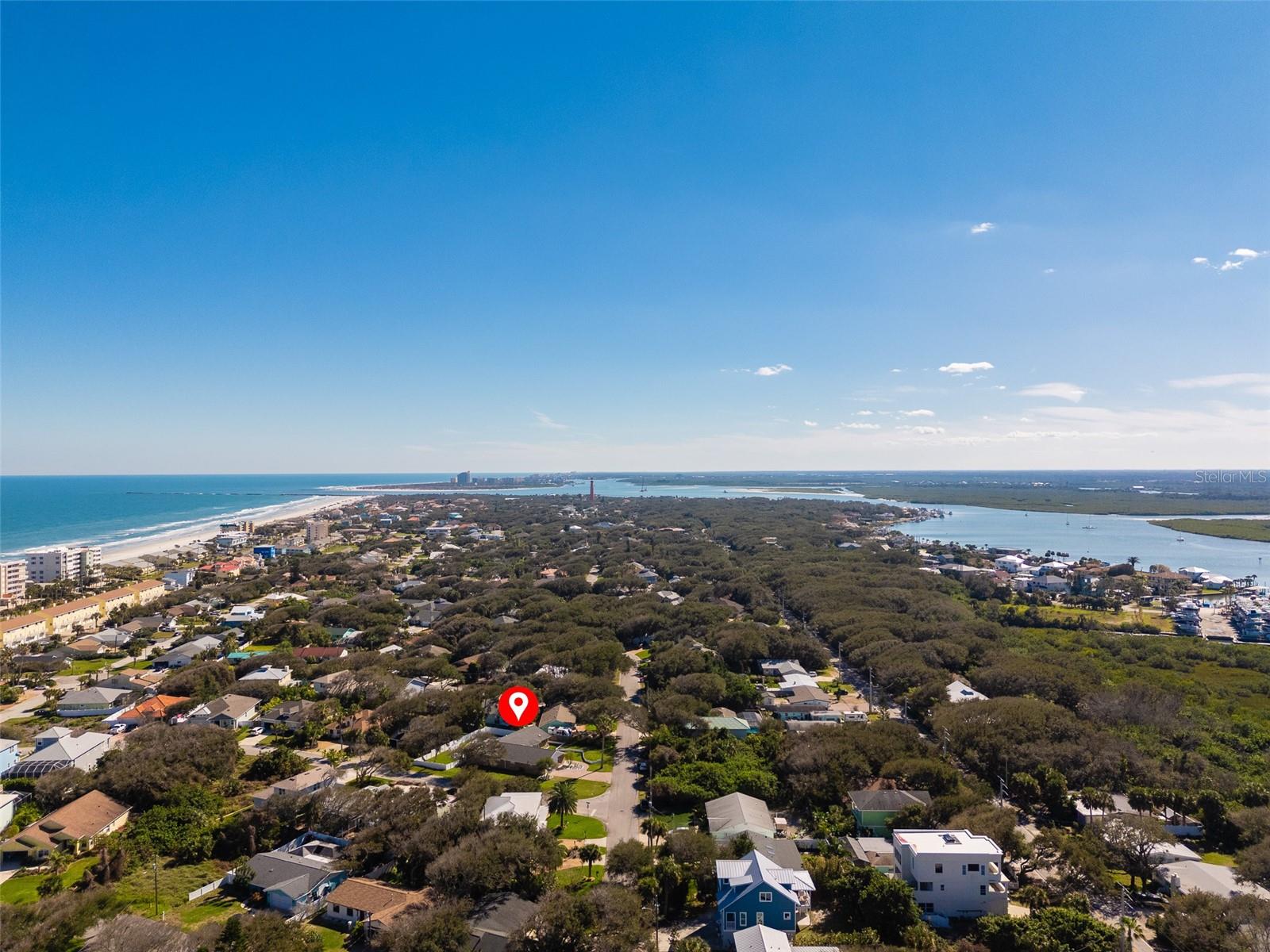 LIGHTHOUSE SHORES - Residential