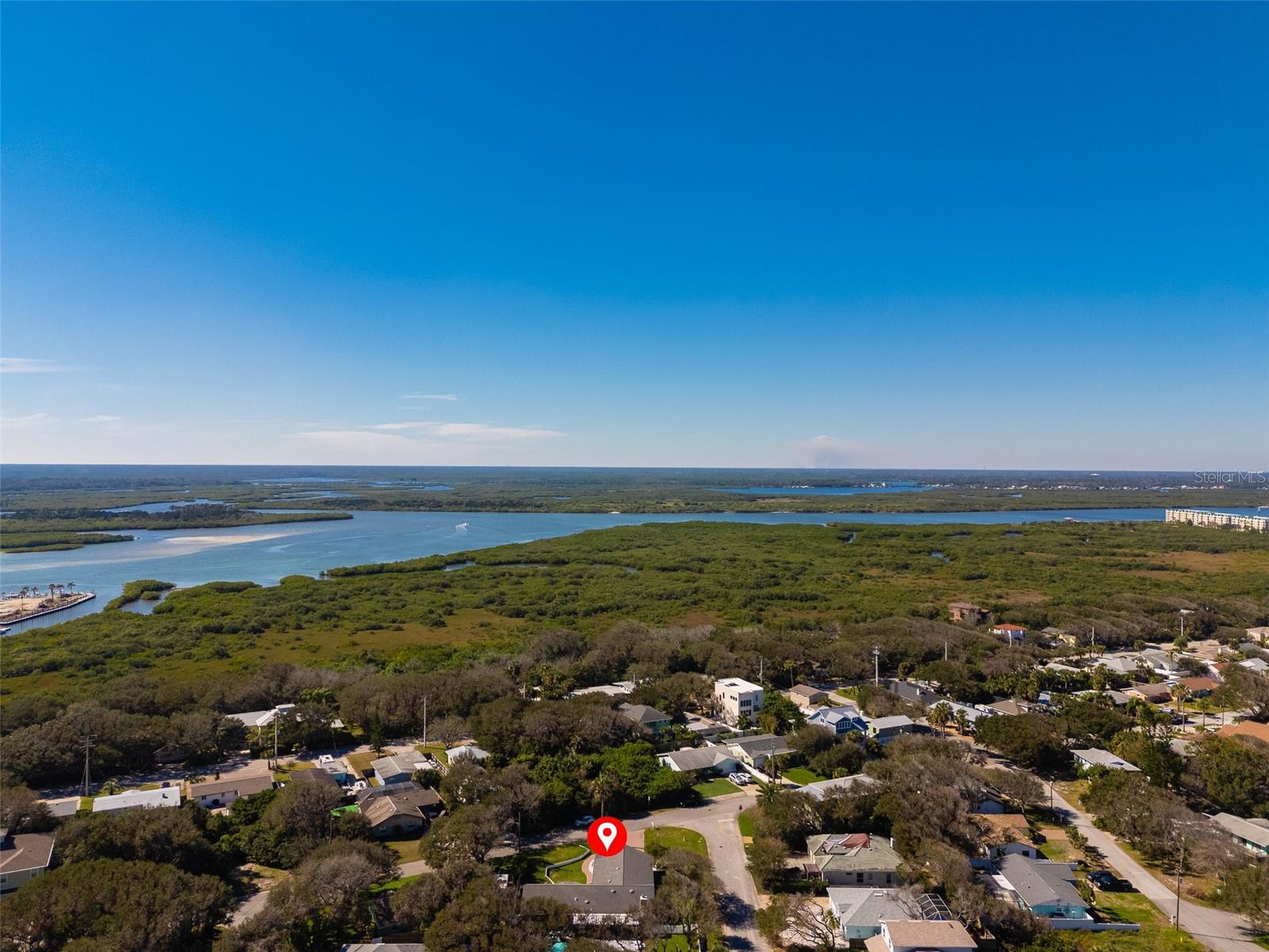 LIGHTHOUSE SHORES - Residential