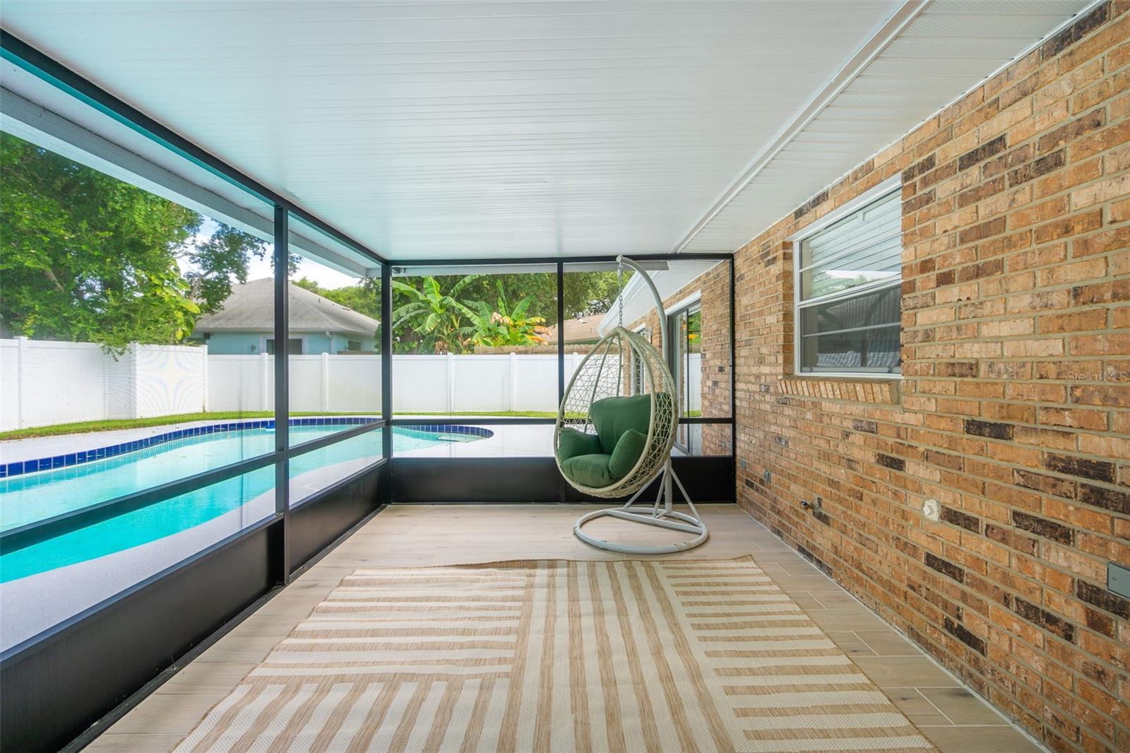 LIGHTHOUSE SHORES - Residential