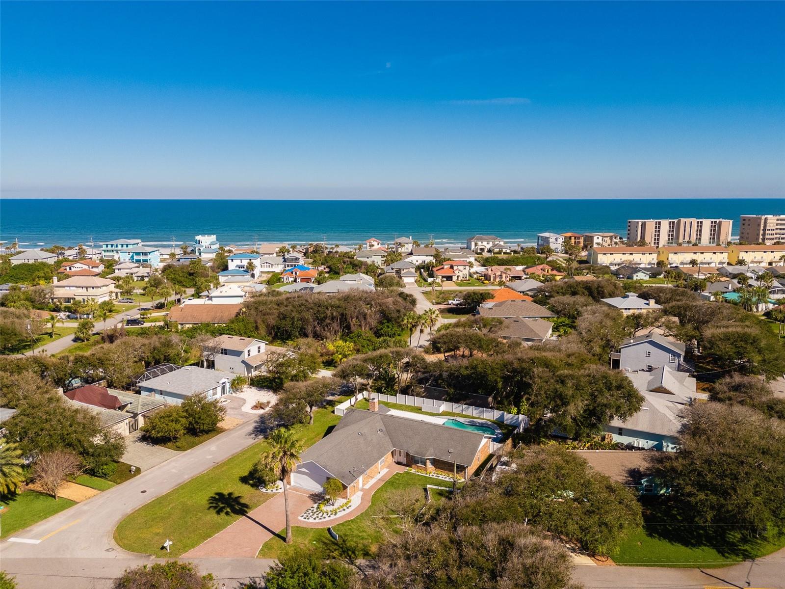 LIGHTHOUSE SHORES - Residential