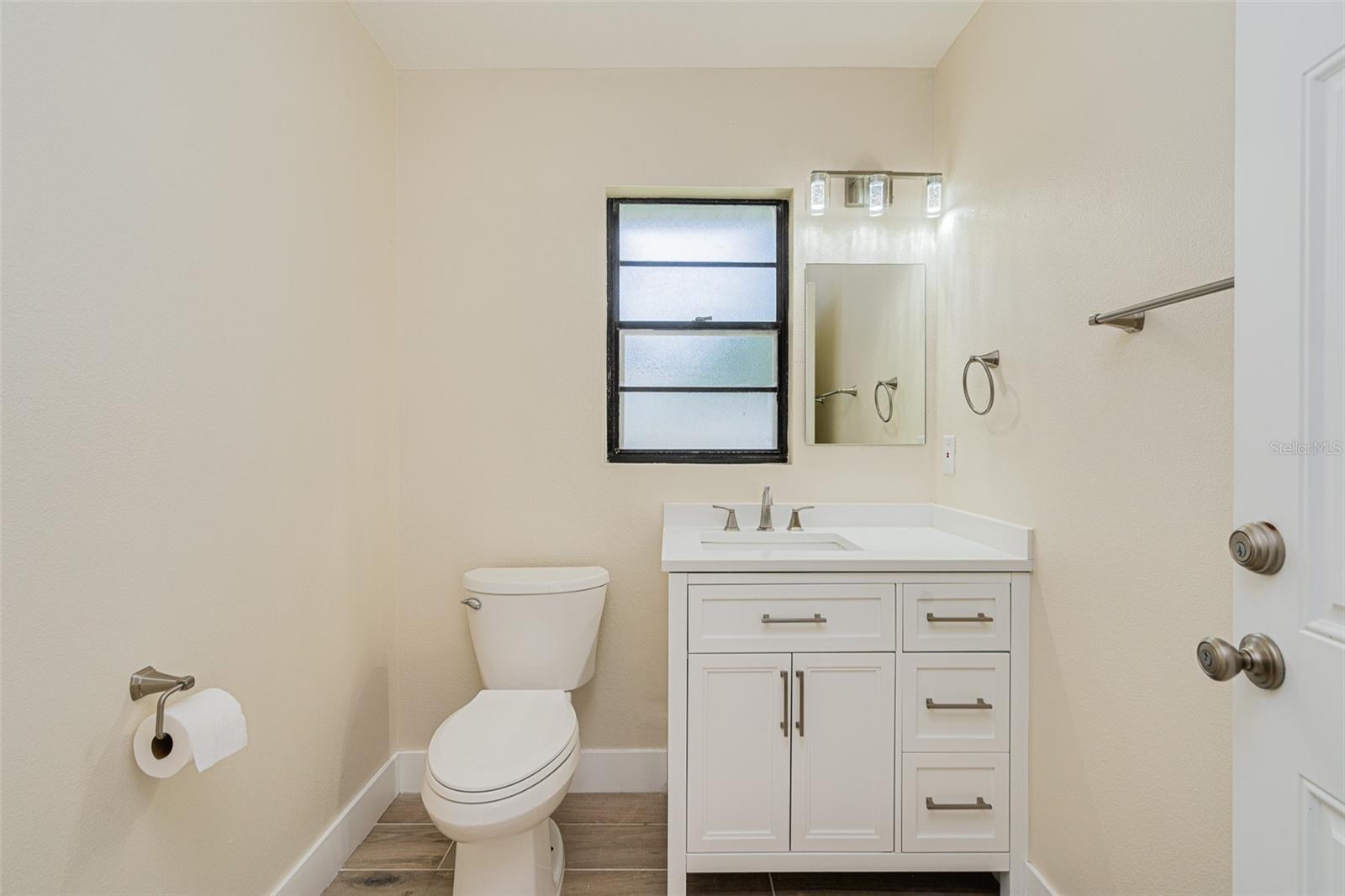 LIGHTHOUSE SHORES - Residential