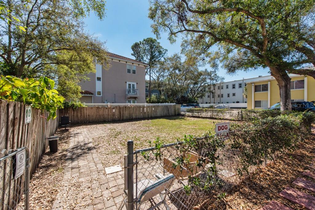 PALMA CEIA GARDENS CONDO - Residential