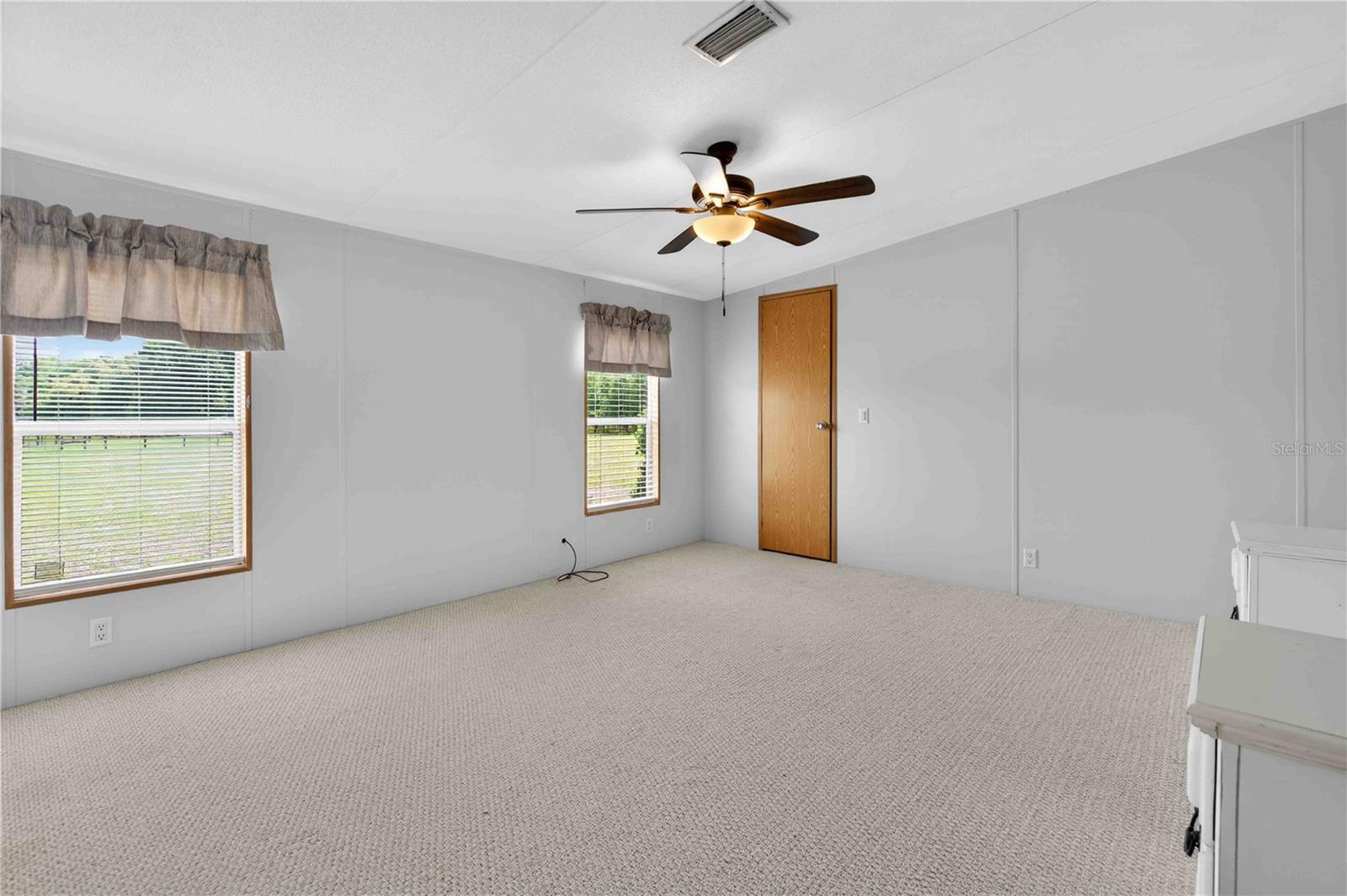 TRIPLE CROWN FARMS - Residential
