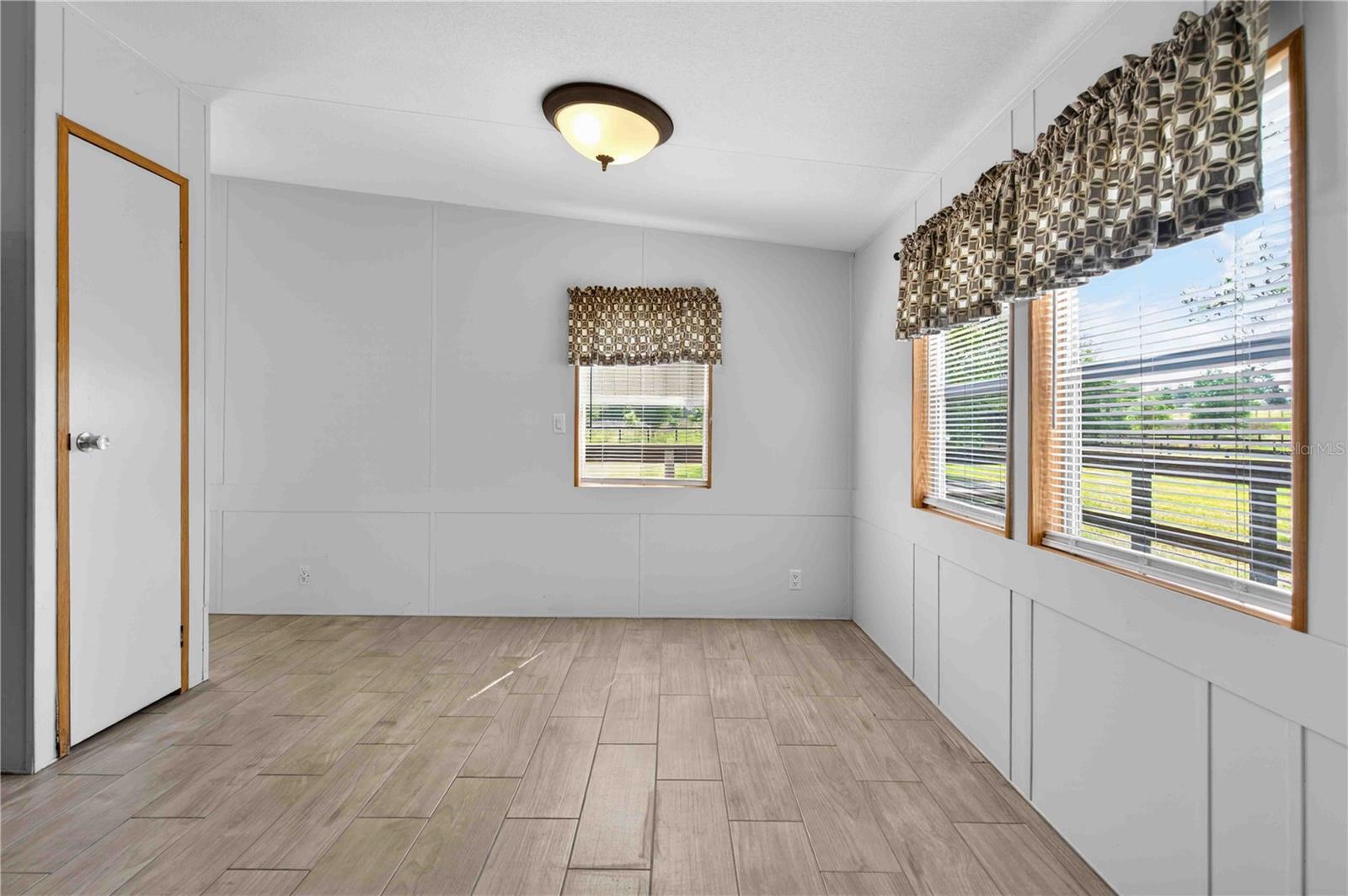 TRIPLE CROWN FARMS - Residential