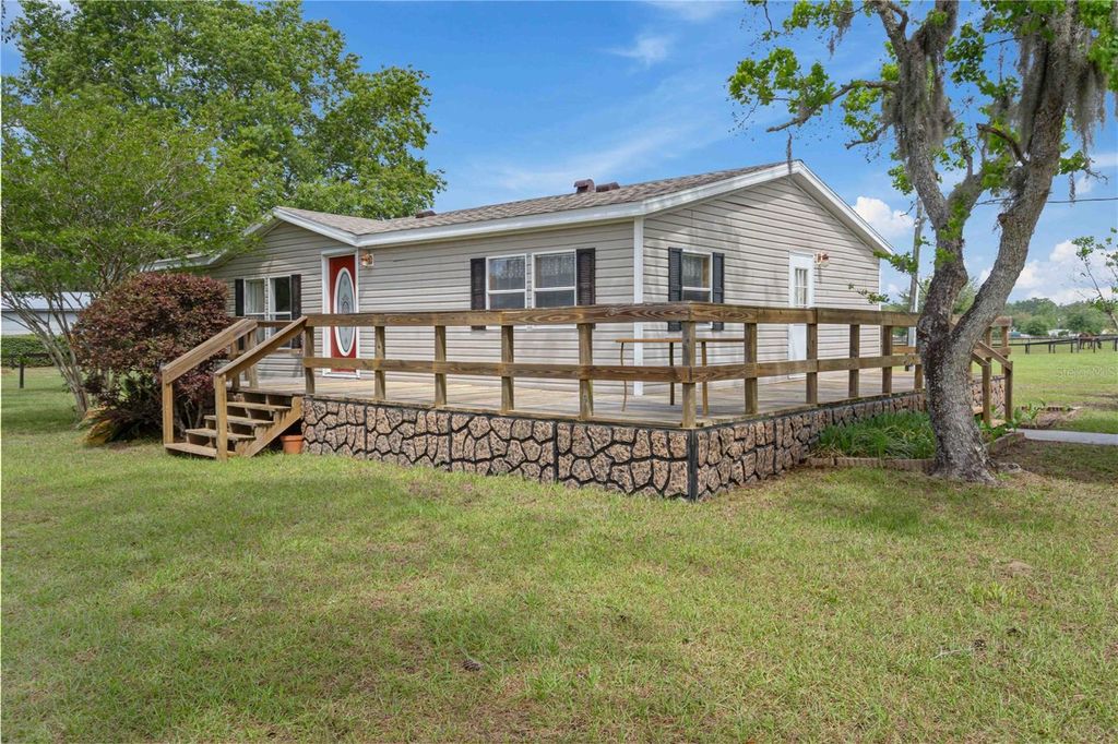 Photo of 14491 SE 68th Lane, Morriston, FL 32668 (MLS # OM722652)