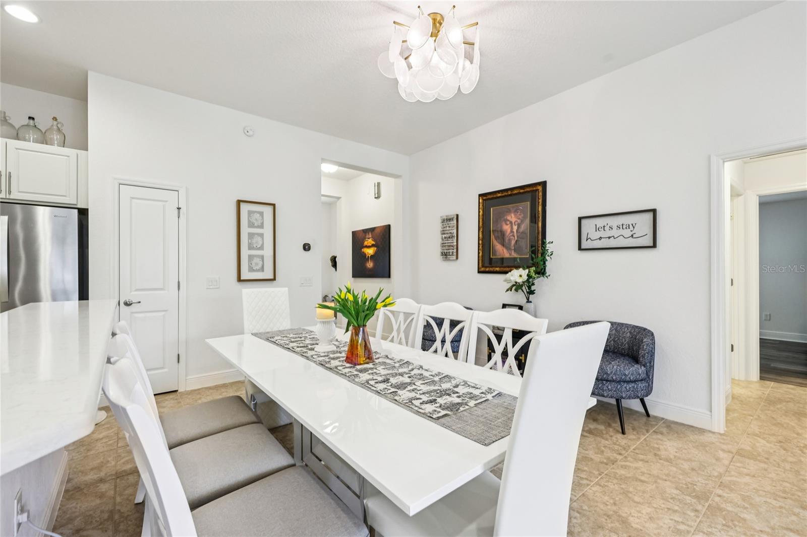 ENCLAVE/LAKESIDE LNDGS - Residential