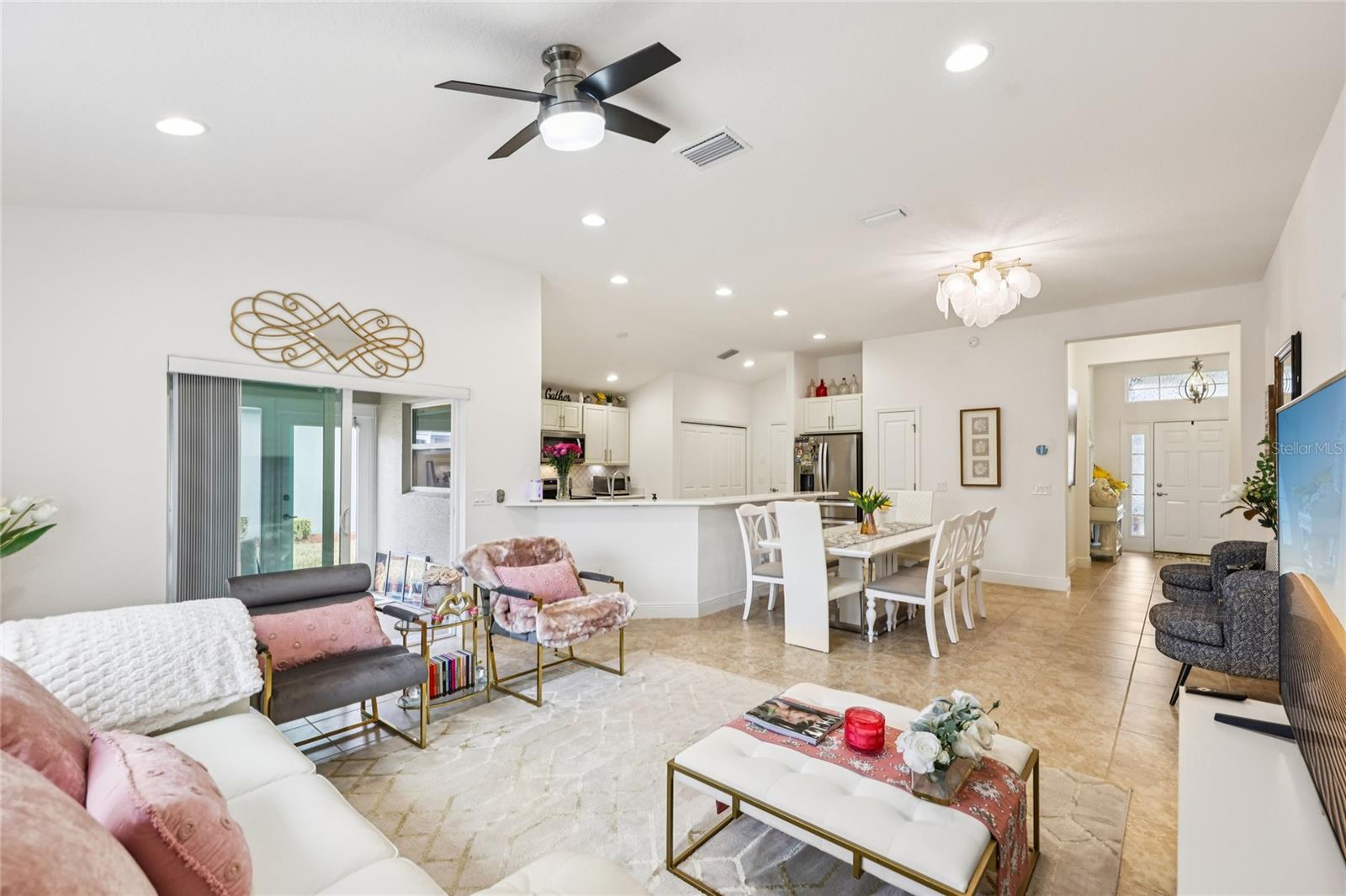 ENCLAVE/LAKESIDE LNDGS - Residential