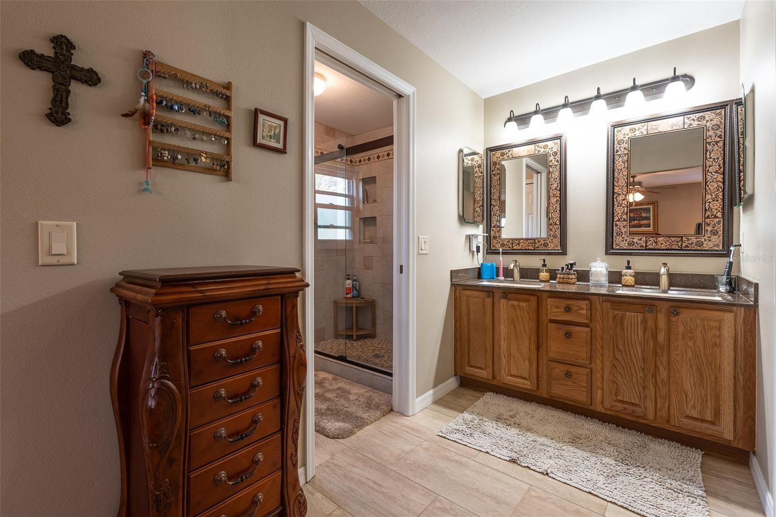 SUMMERGLEN PH 03 - Residential