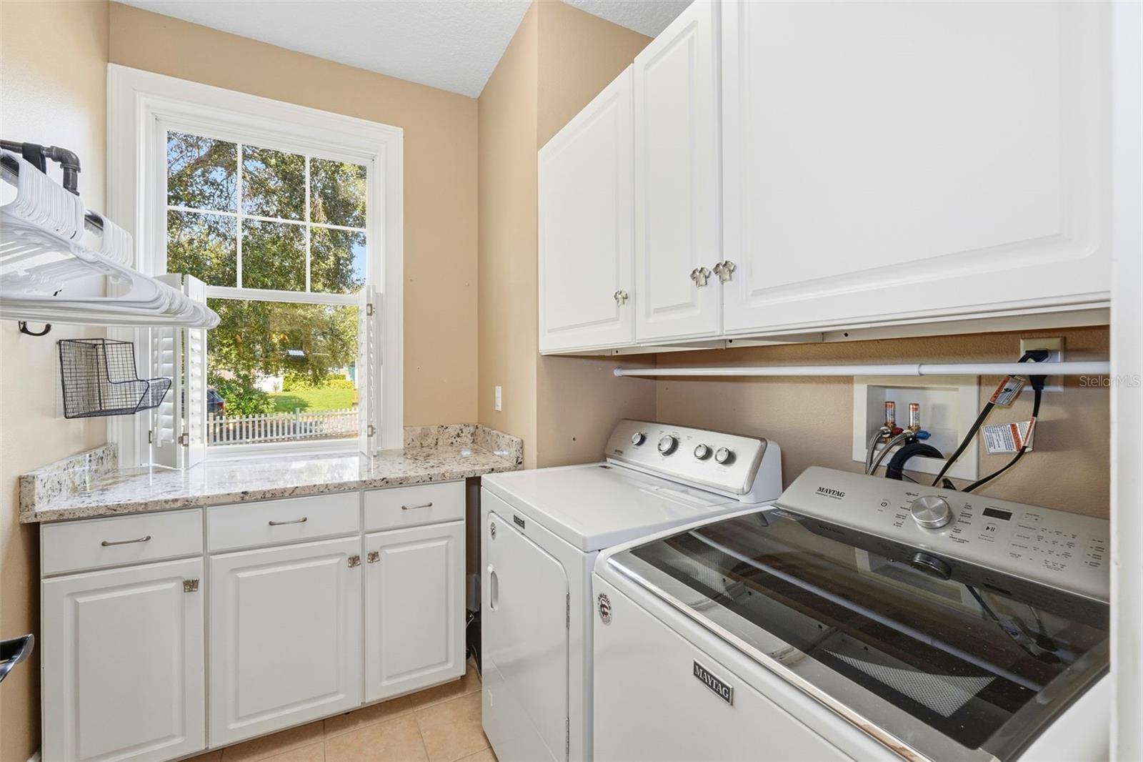 SUNSET SETTLE - Residential