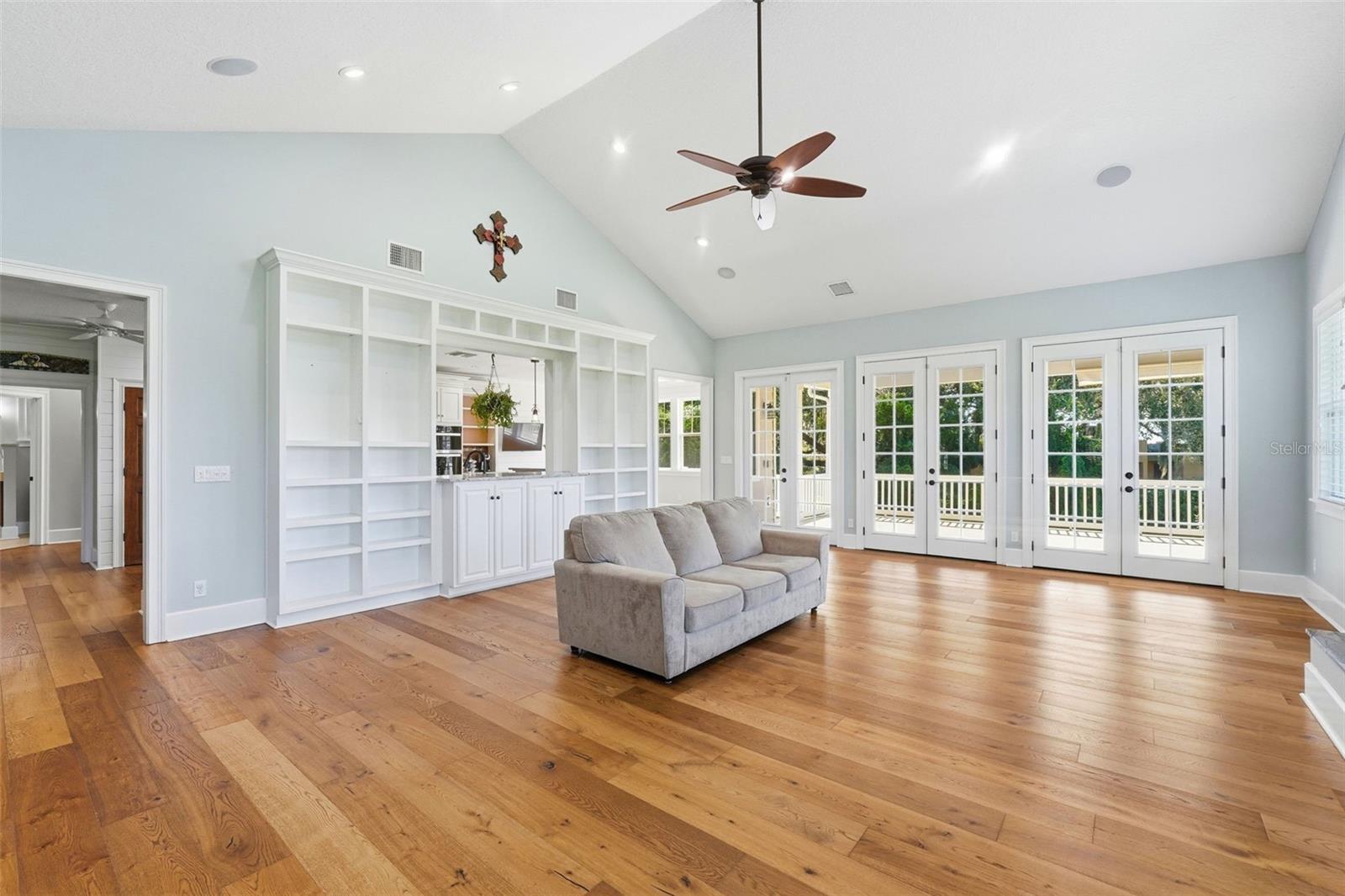 SUNSET SETTLE - Residential