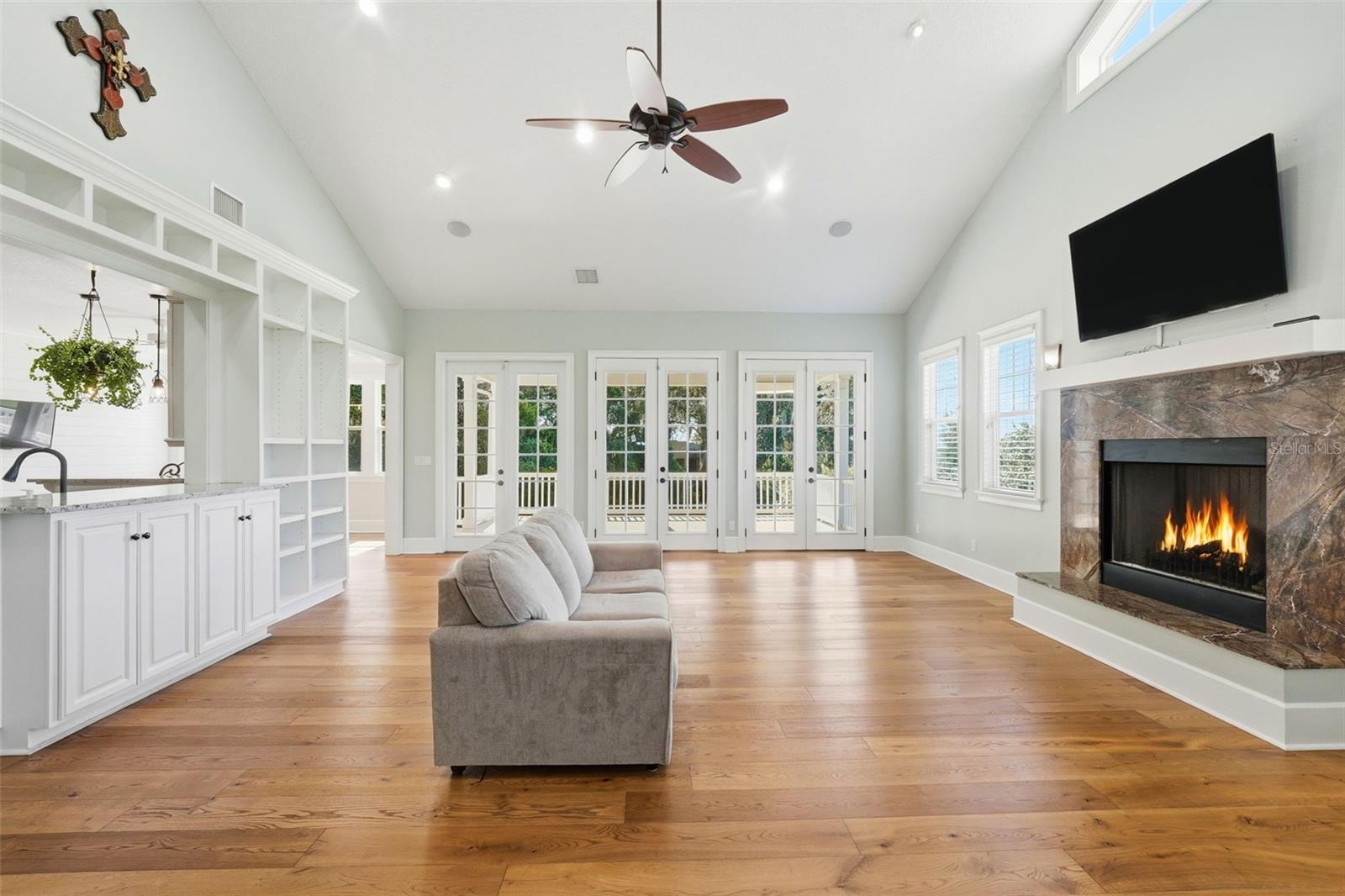 SUNSET SETTLE - Residential