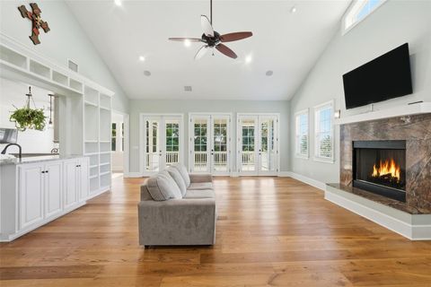 Tiny photo for 580 W 10th Avenue, Mount Dora, FL 32757 (MLS # O6358920)