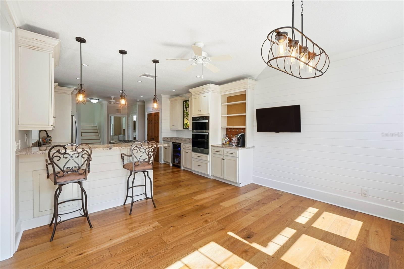 SUNSET SETTLE - Residential