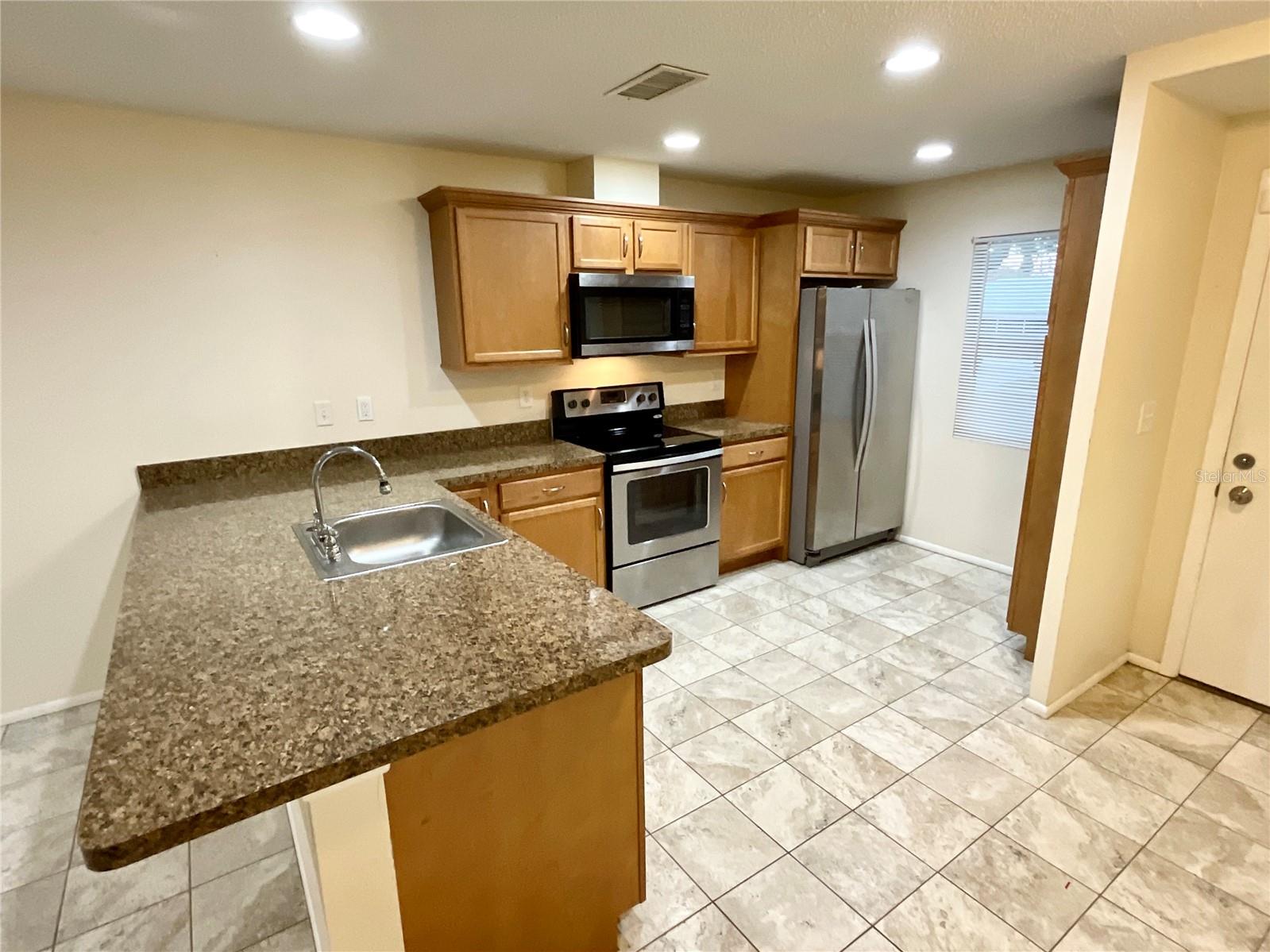 SAN CLEMENTE VILLAGE - Residential Lease