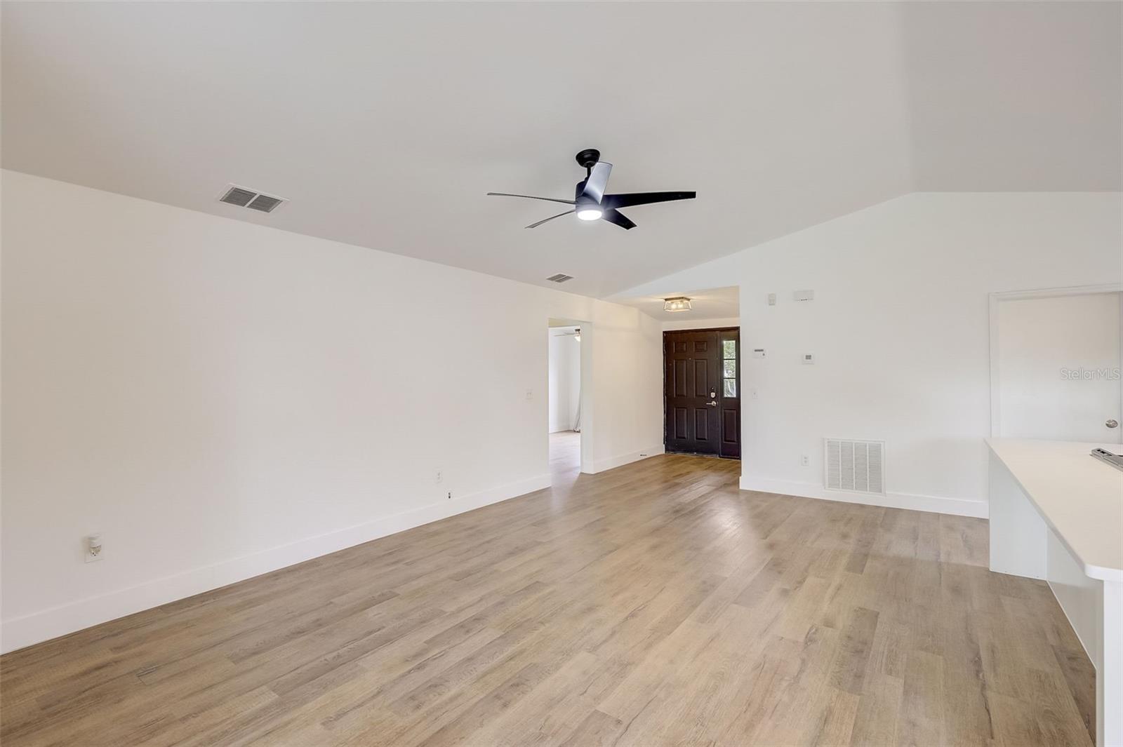 SUNSHINE GARDENS - Residential