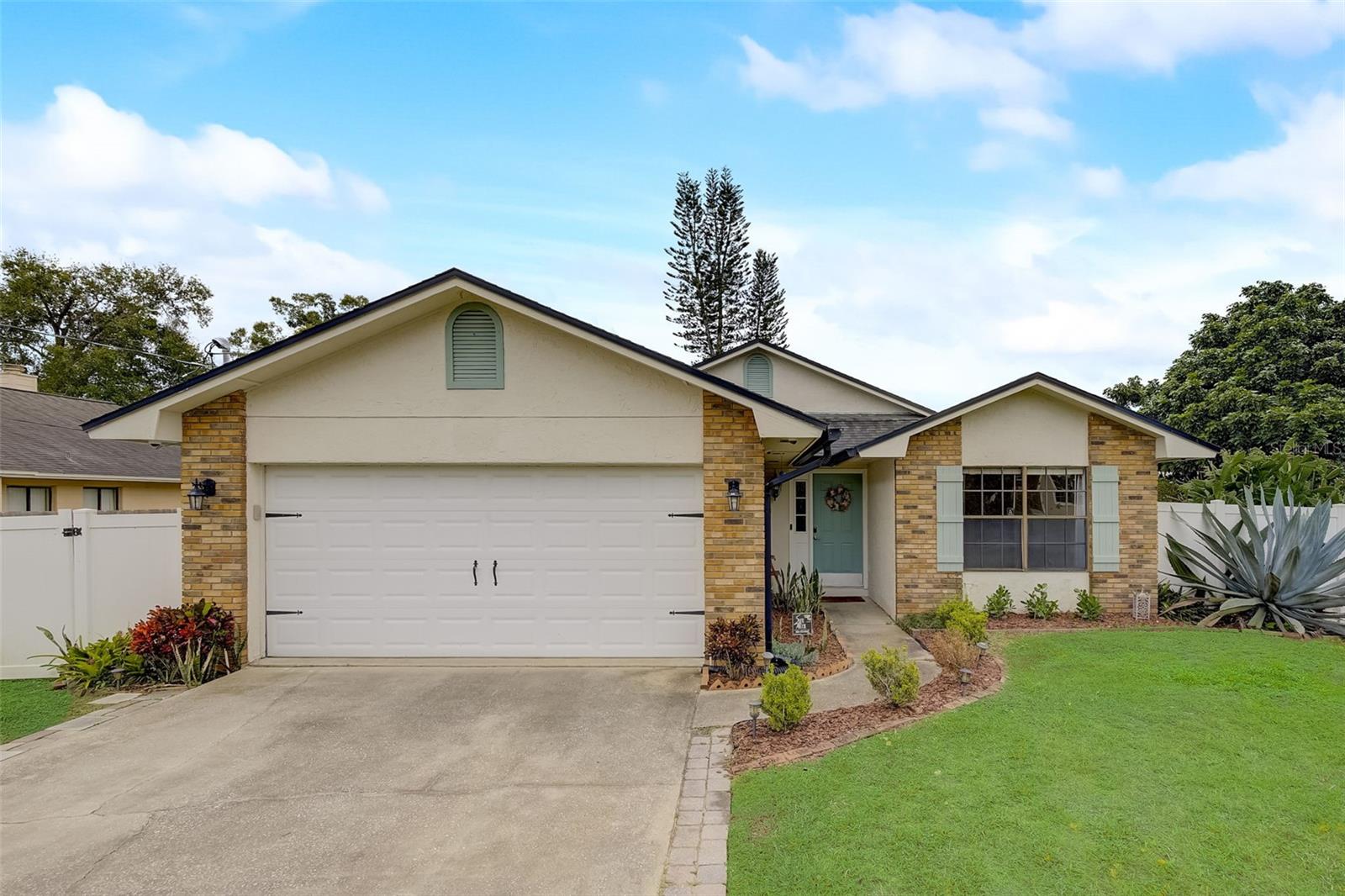 SUNSHINE GARDENS - Residential