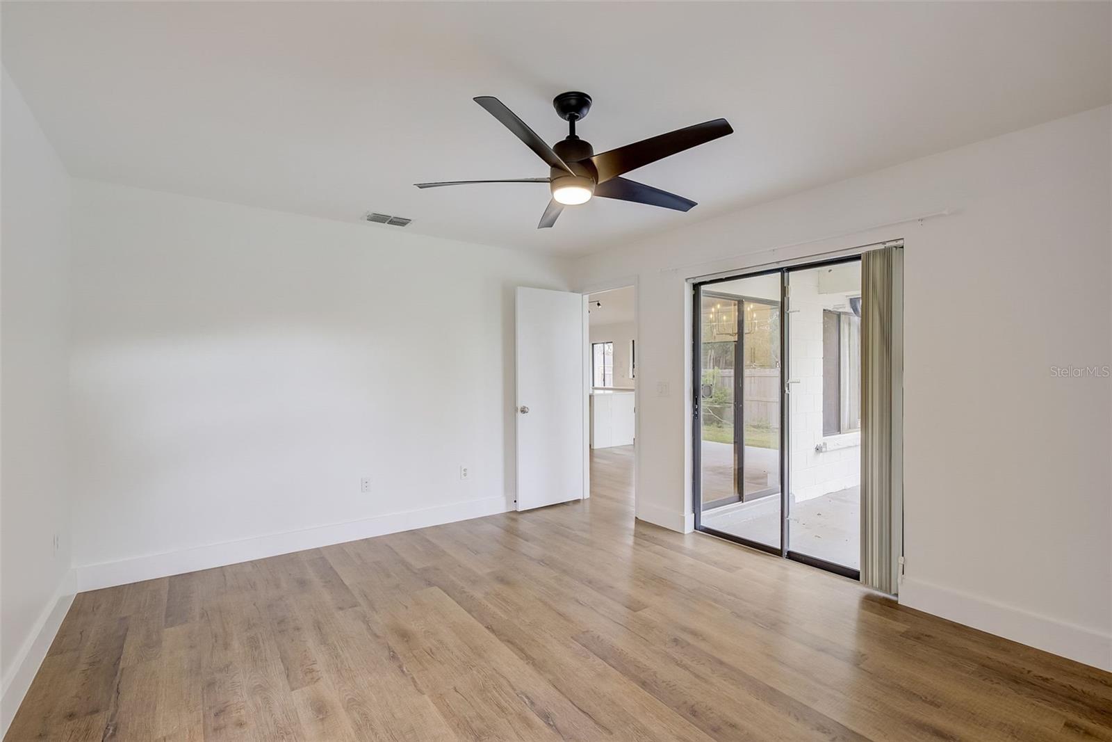 SUNSHINE GARDENS - Residential