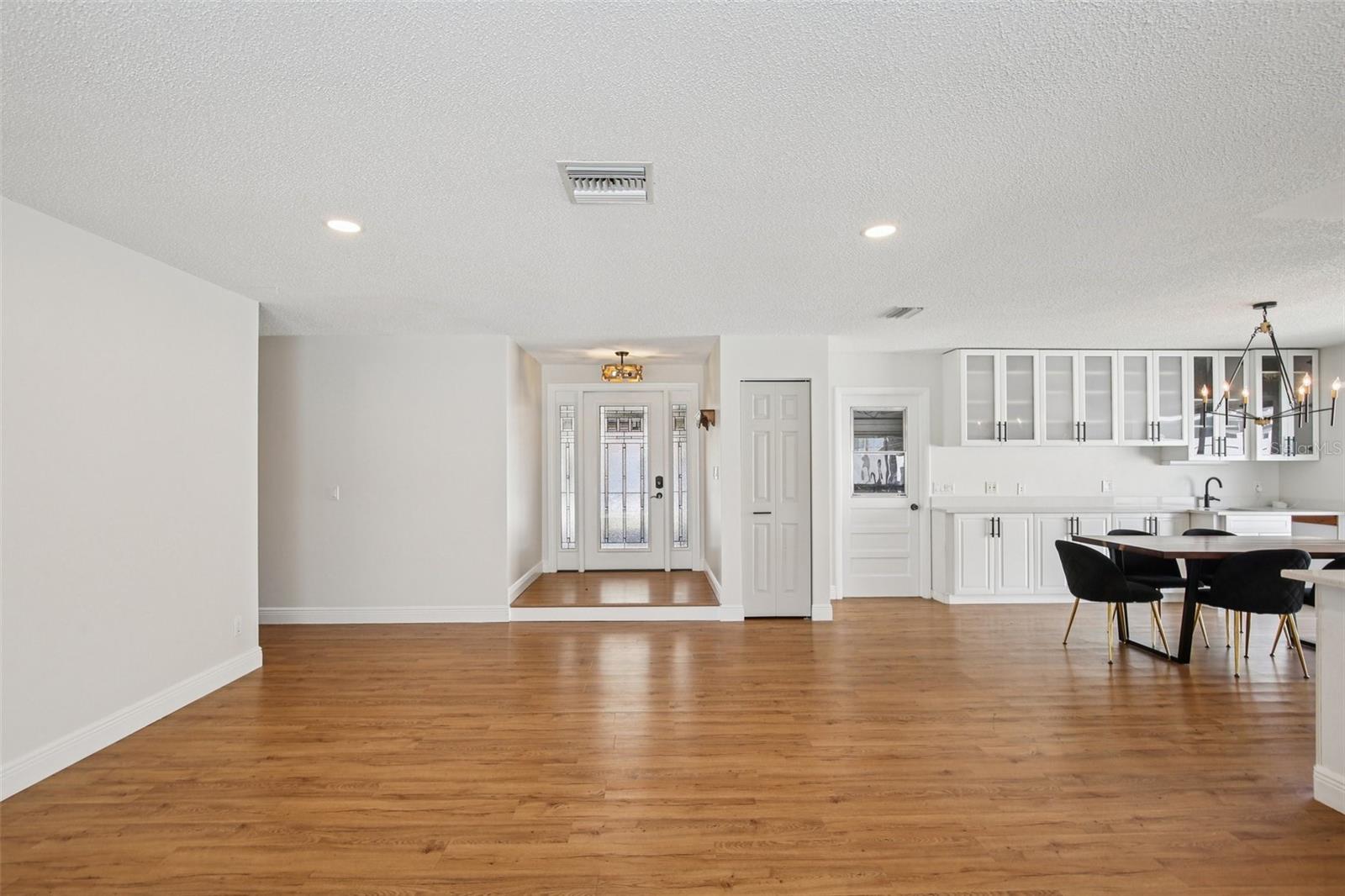 WINDMILL POINTE OF TARPON LAKE - UNIT THREE - Residential