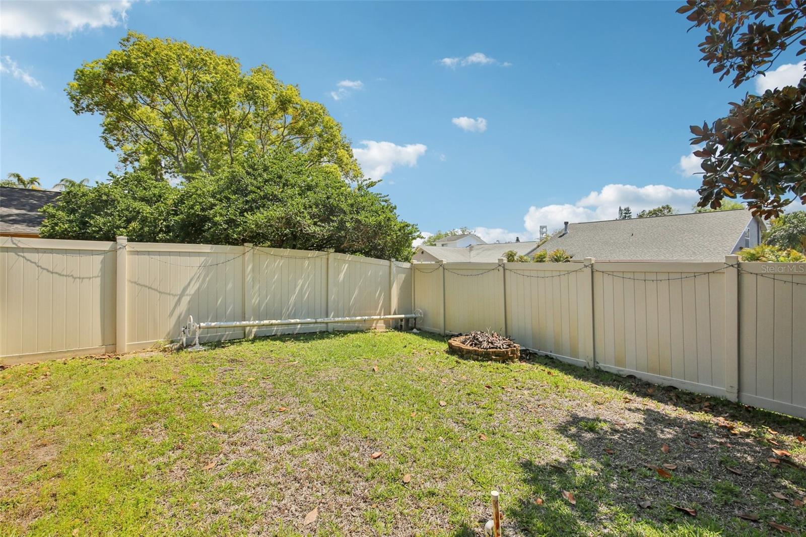 WINDMILL POINTE OF TARPON LAKE - UNIT THREE - Residential