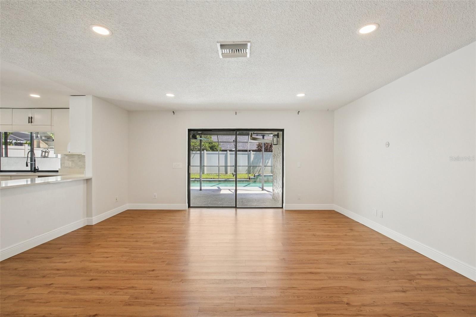 WINDMILL POINTE OF TARPON LAKE - UNIT THREE - Residential