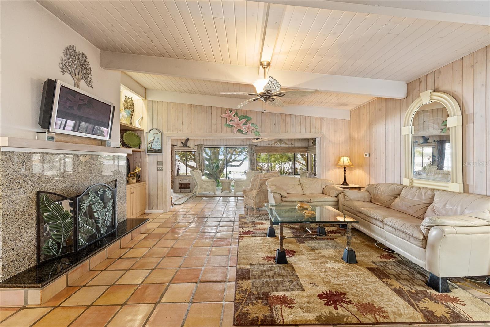 BIRD ISLAND - Residential