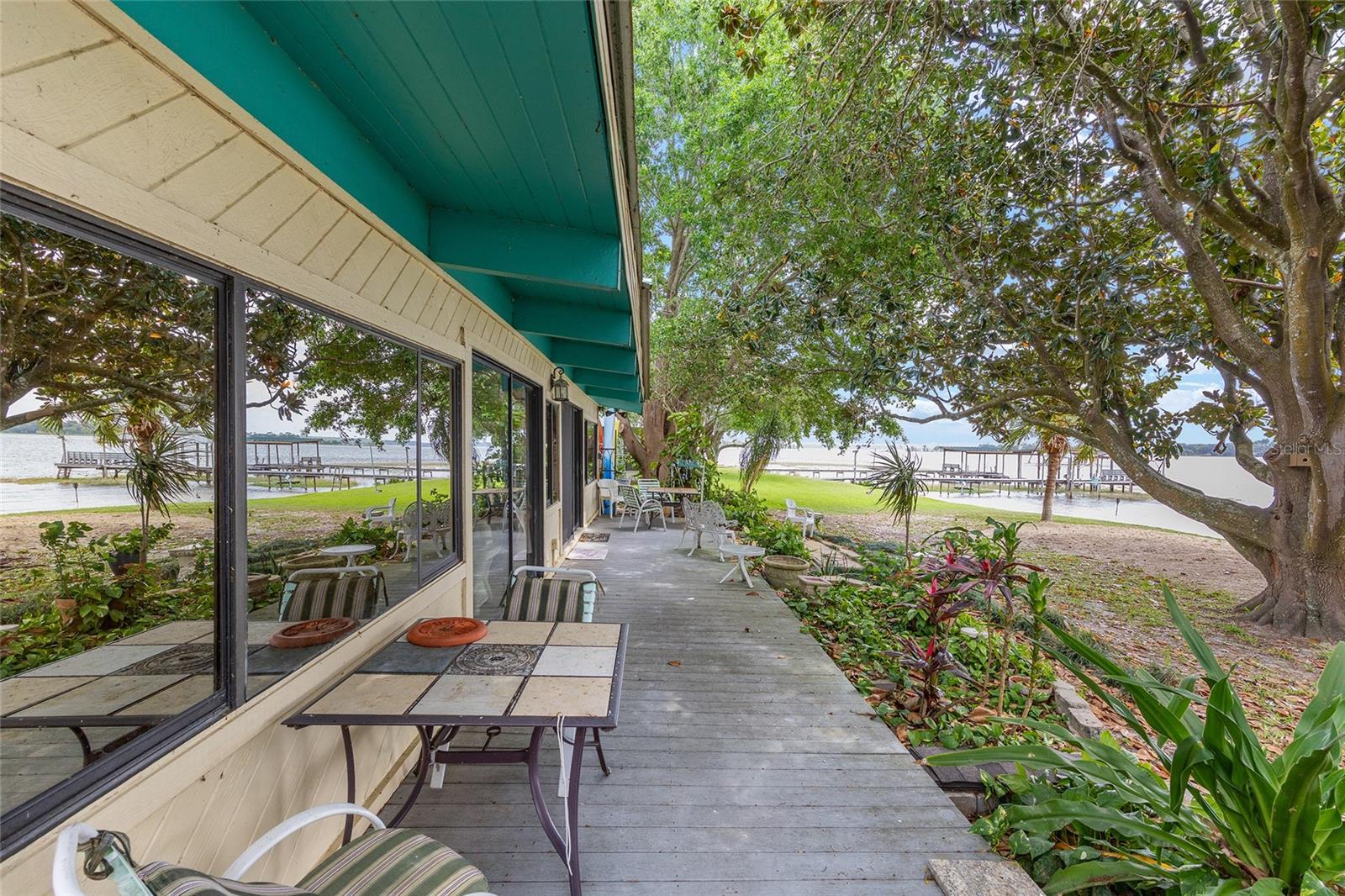 BIRD ISLAND - Residential