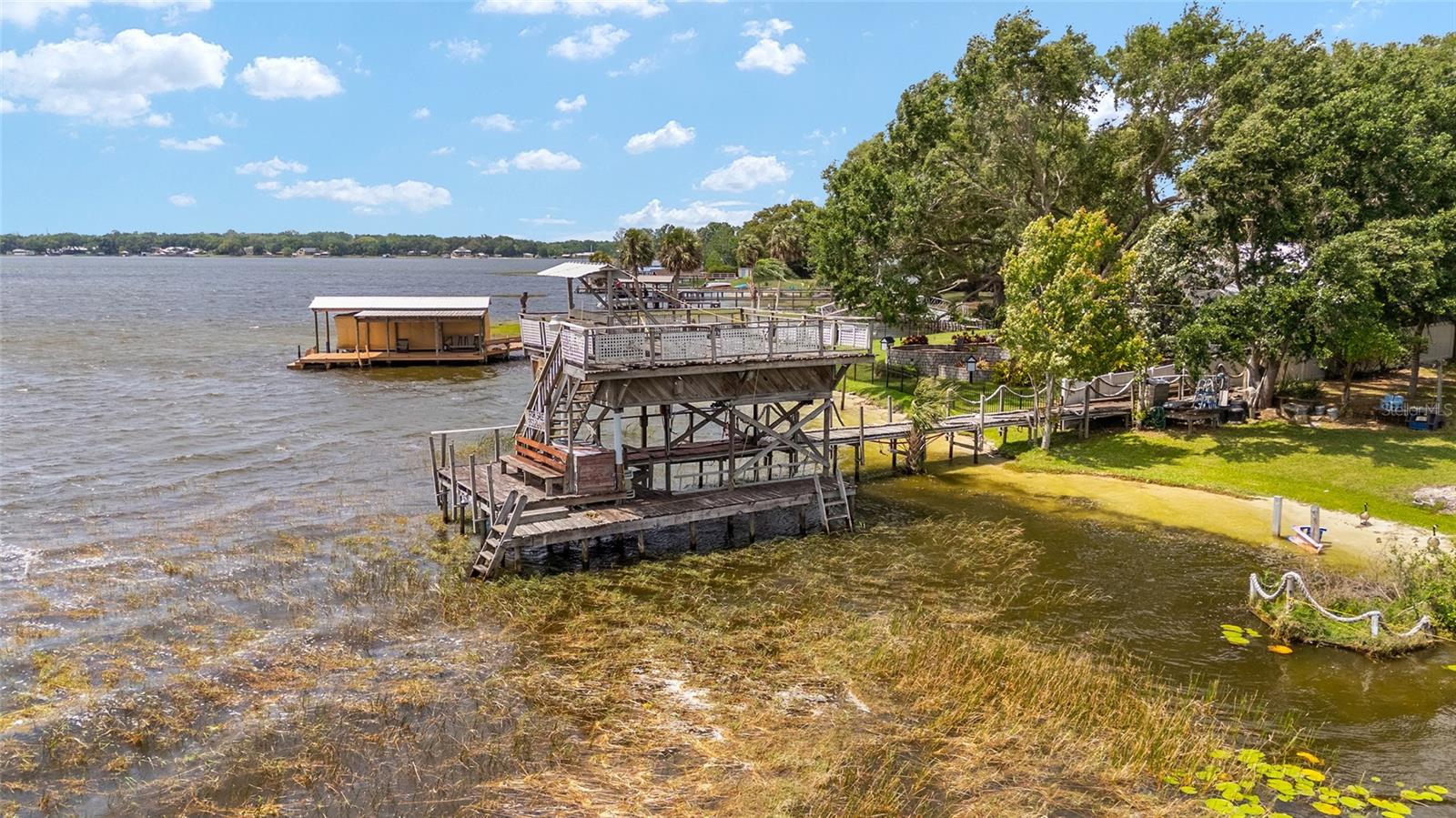 BIRD ISLAND - Residential