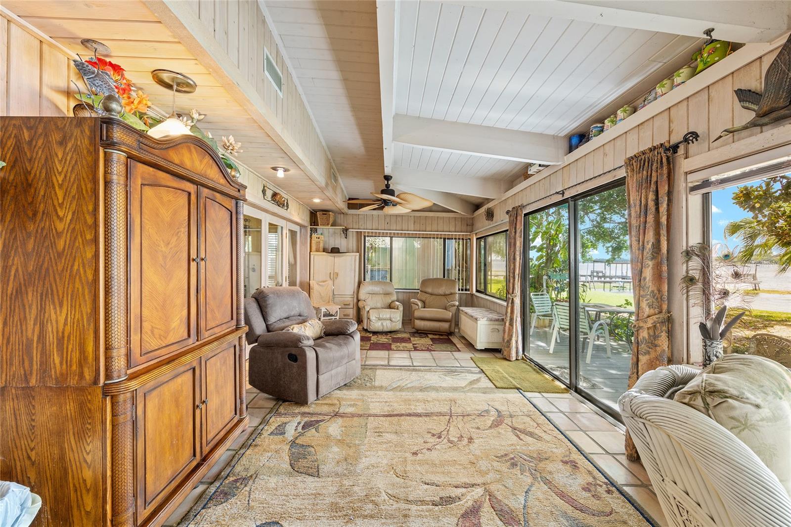 BIRD ISLAND - Residential