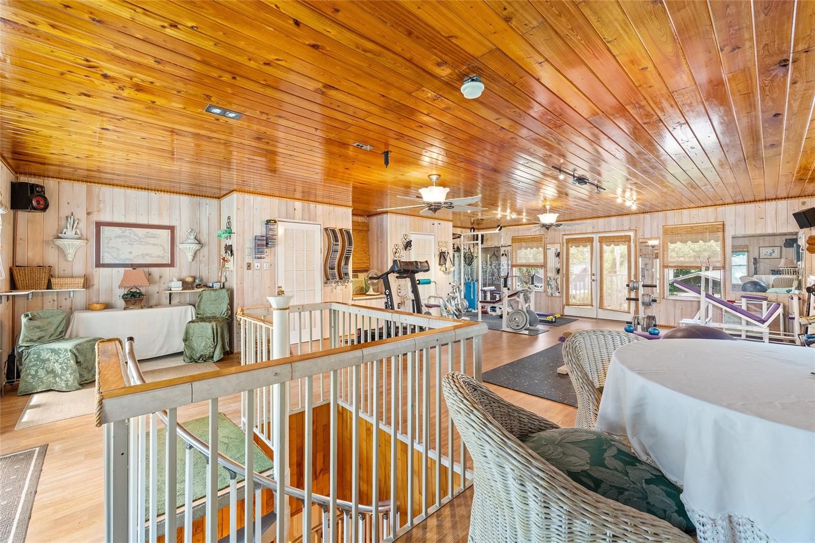 BIRD ISLAND - Residential