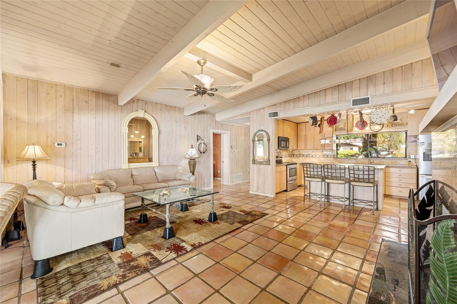 BIRD ISLAND - Residential