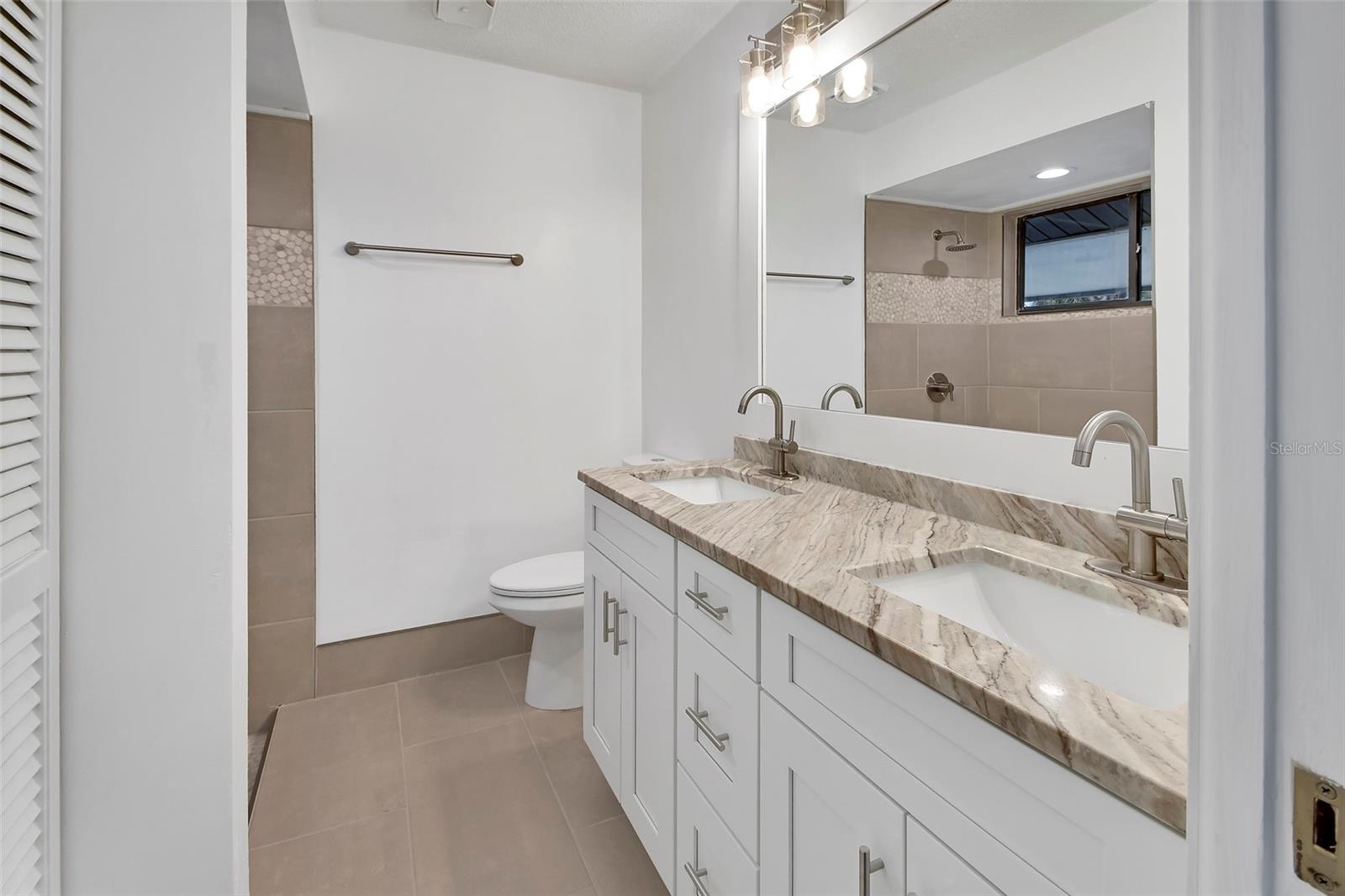 OAK FOREST PH 01-05 - Residential