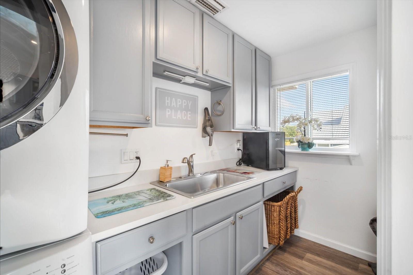 WEST WIND SHORES - Residential