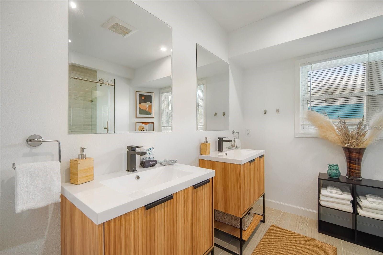WEST WIND SHORES - Residential