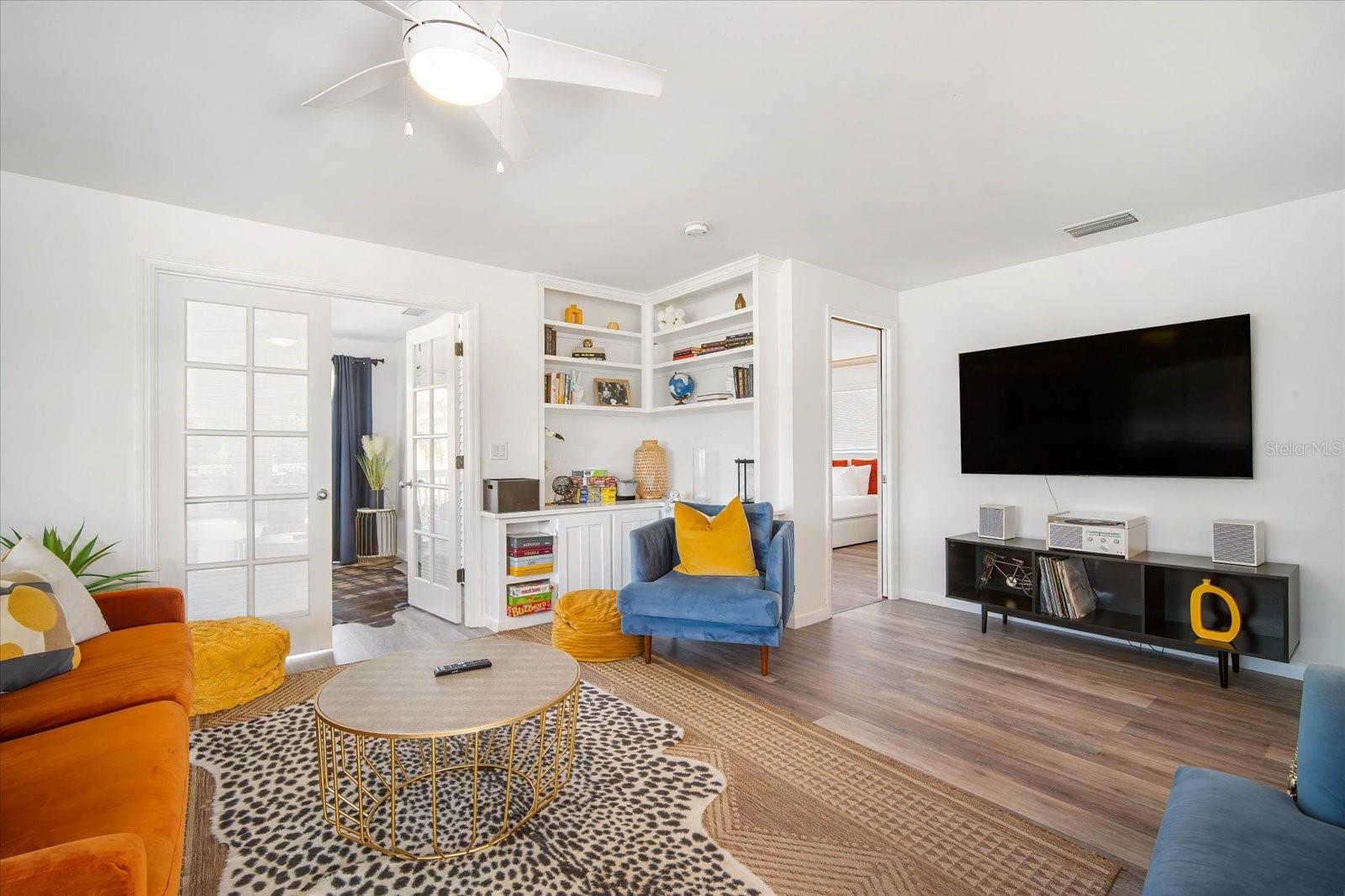 WEST WIND SHORES - Residential
