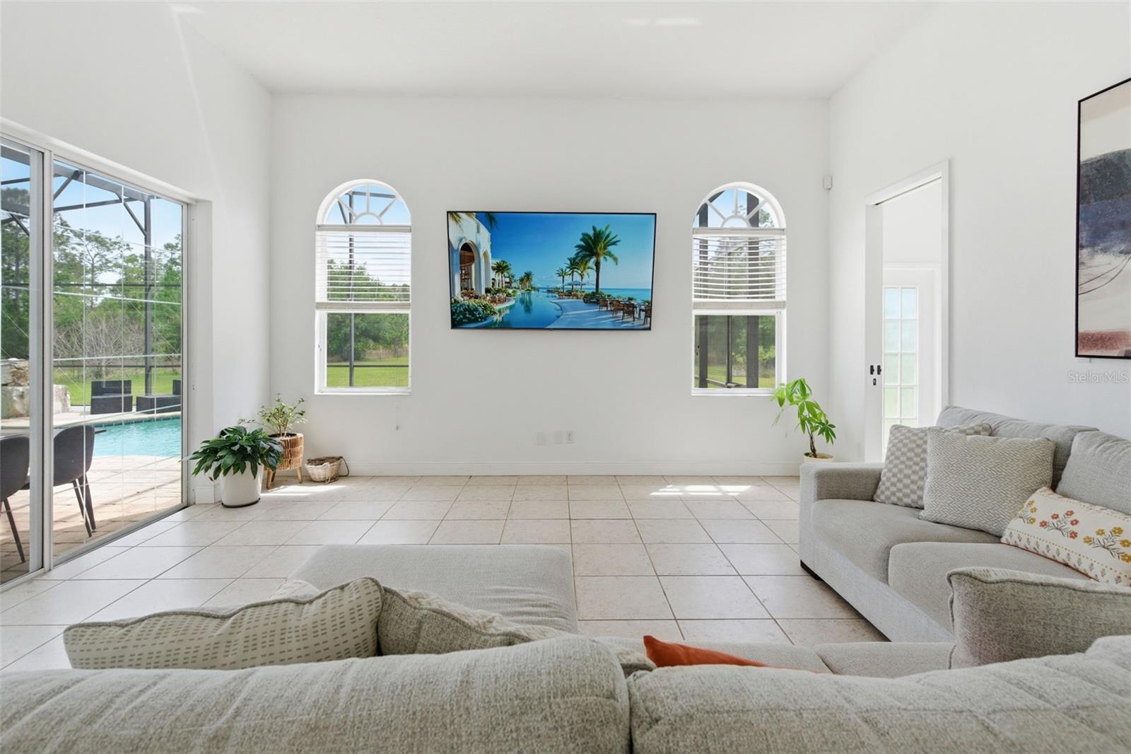 ROCKET CITYA - Residential