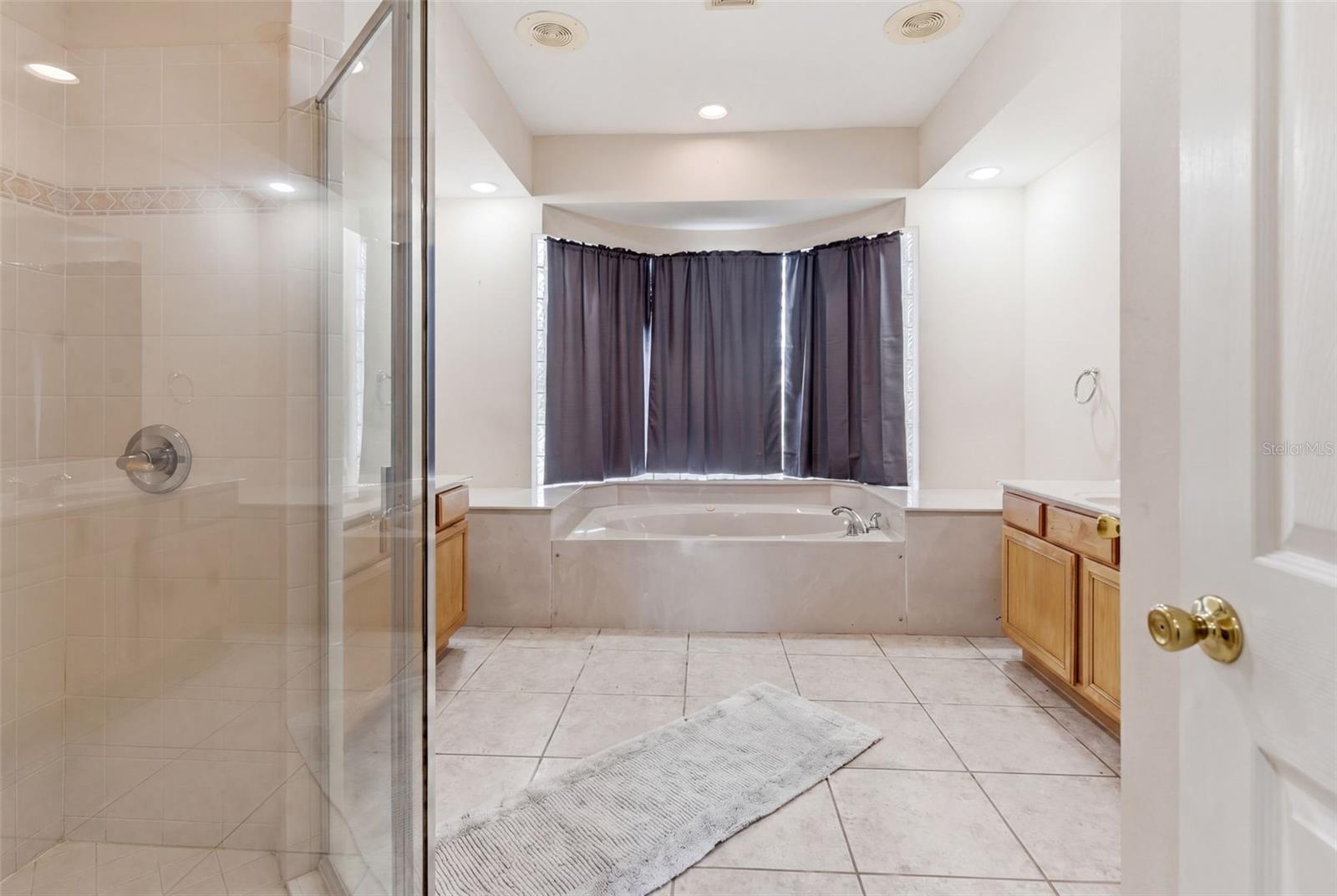 ROCKET CITYA - Residential