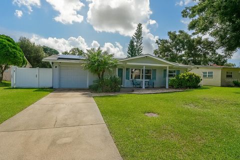 Photo of 1751 El Trinidad Drive E, Clearwater, FL 33759 (MLS # TB8410169) Photo of 1751 El Trinidad Drive E, Clearwater, FL 33759 (MLS # TB8410169)
