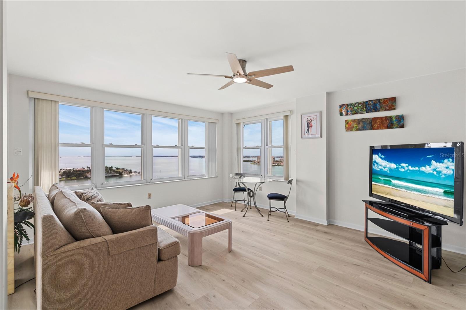 5200 BRITTANY DRIVE S 1809