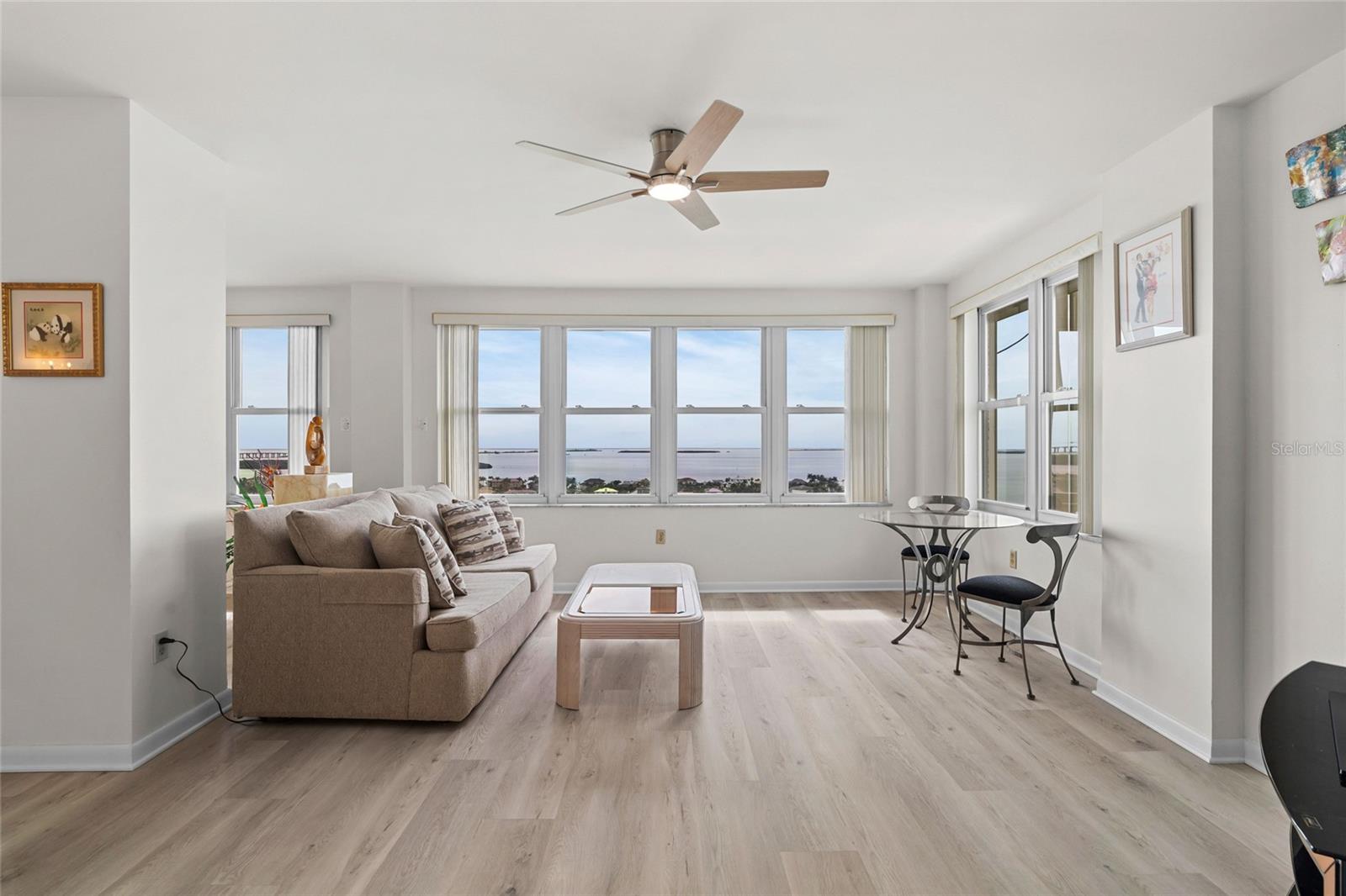 BAYWAY ISLES POINT BRITTANY FOUR - Residential