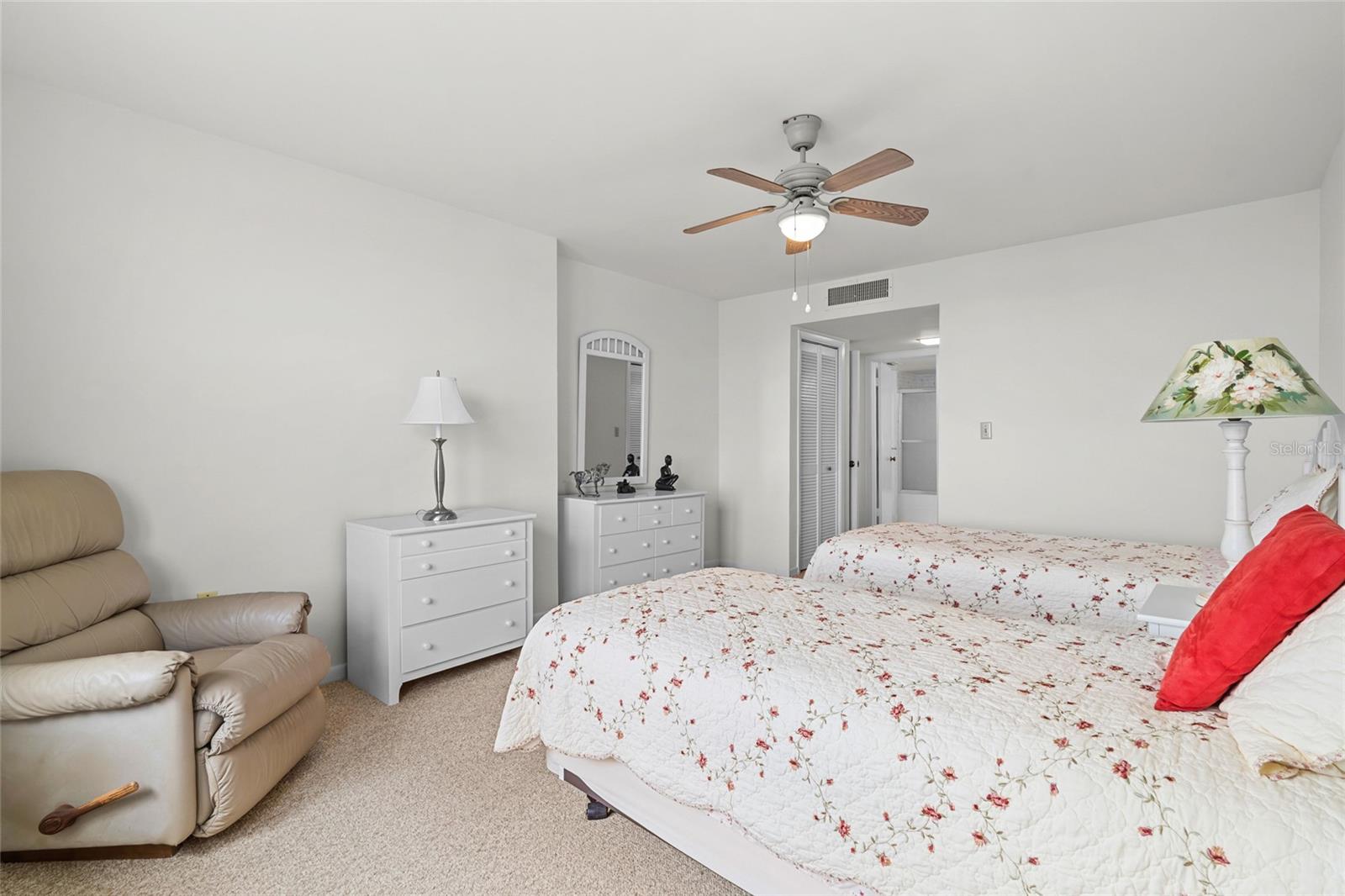 BAYWAY ISLES POINT BRITTANY FOUR - Residential