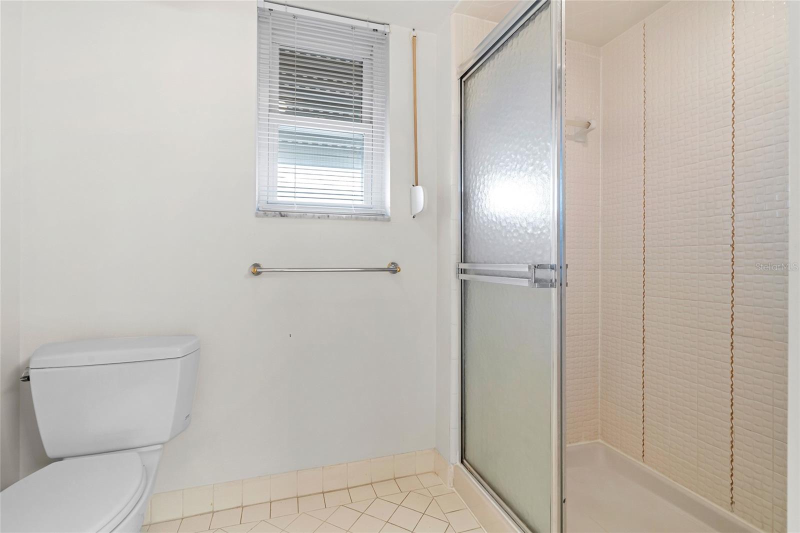 BAYWAY ISLES POINT BRITTANY FOUR - Residential