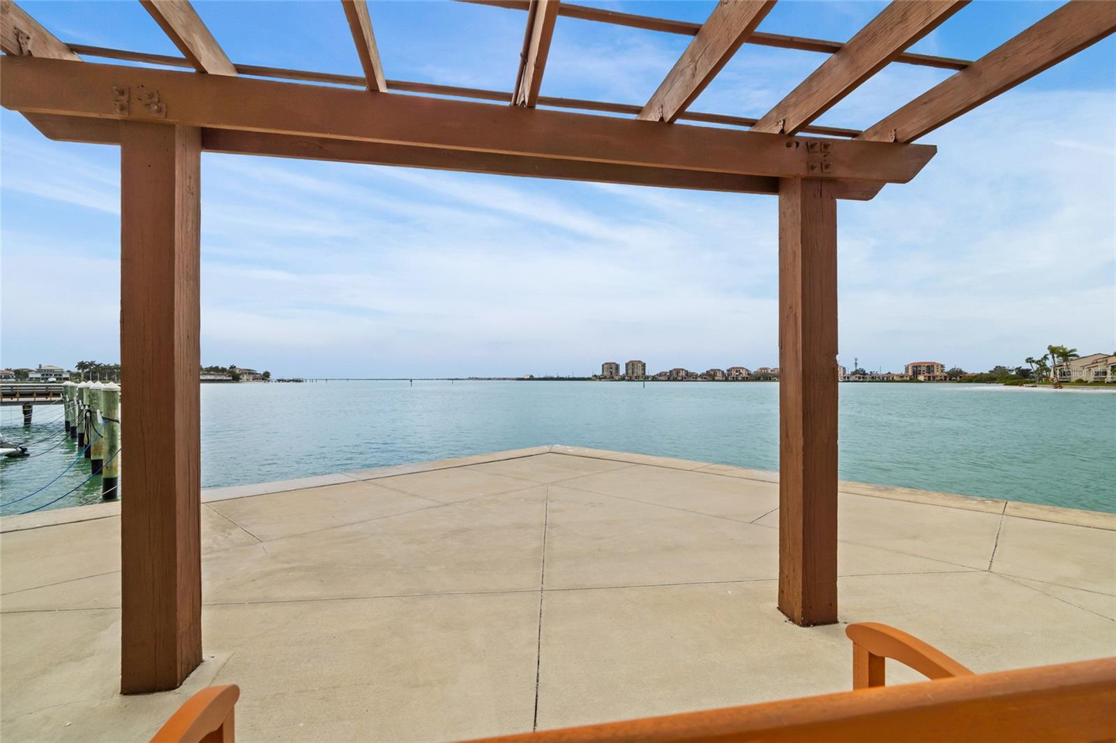 BAYWAY ISLES POINT BRITTANY FOUR - Residential