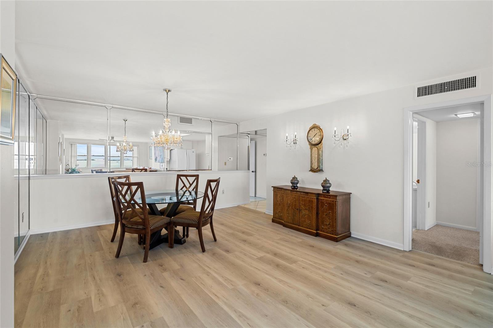 BAYWAY ISLES POINT BRITTANY FOUR - Residential