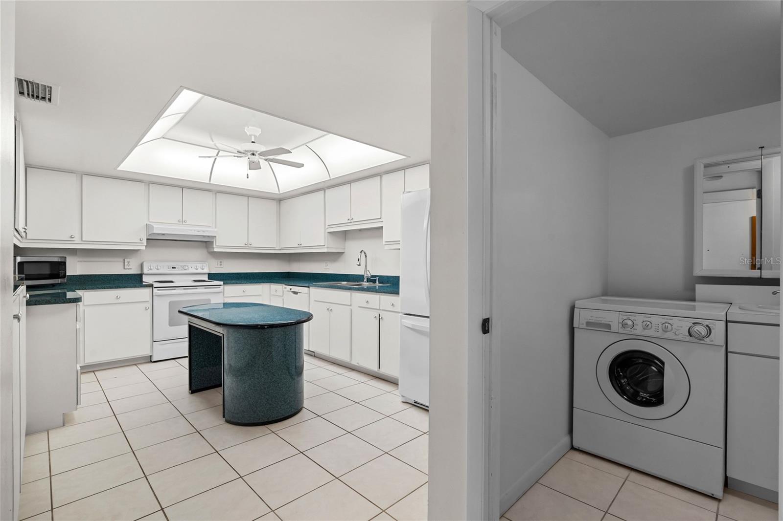 BAYWAY ISLES POINT BRITTANY FOUR - Residential