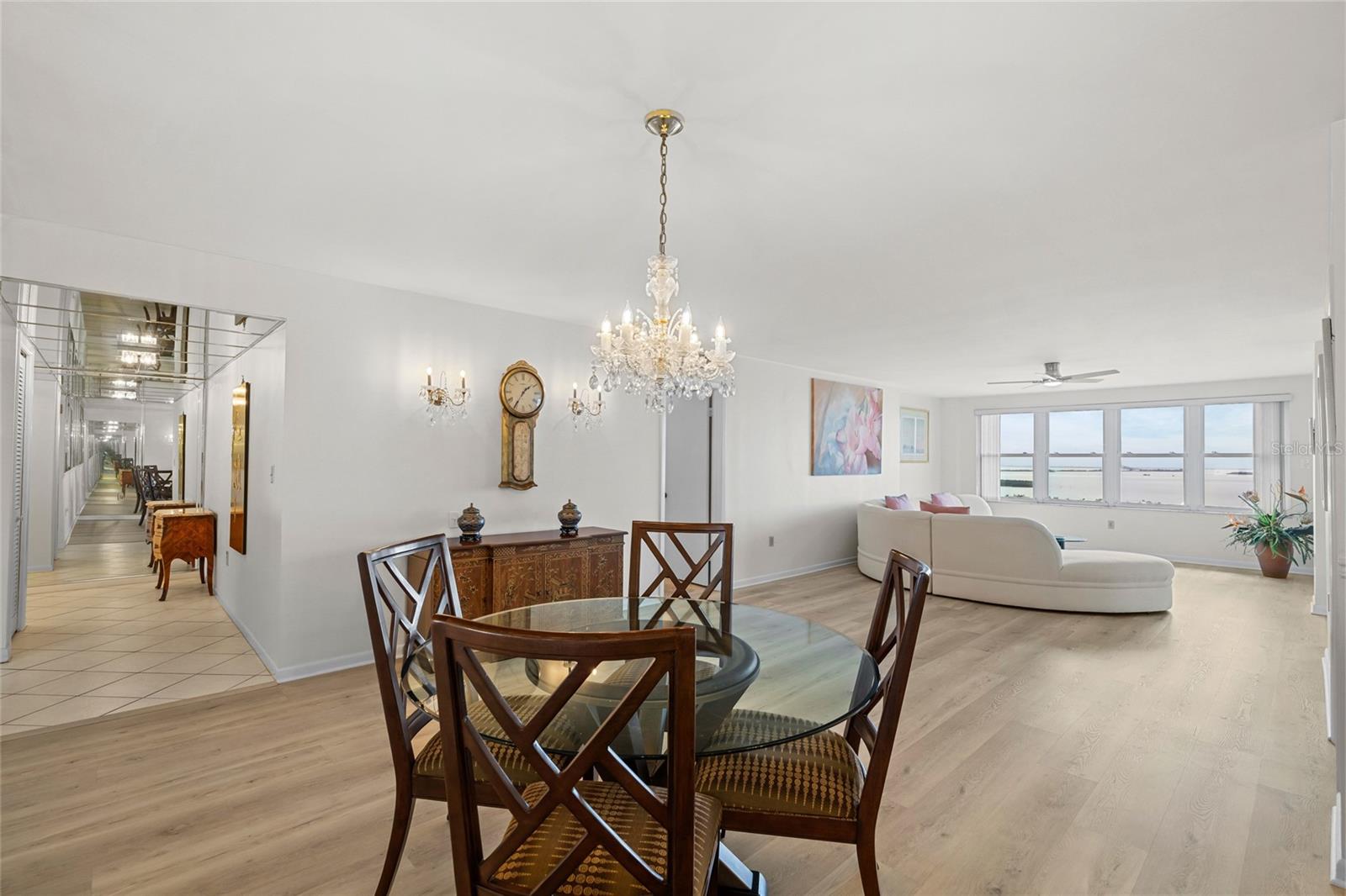 5200 BRITTANY DRIVE S 1809