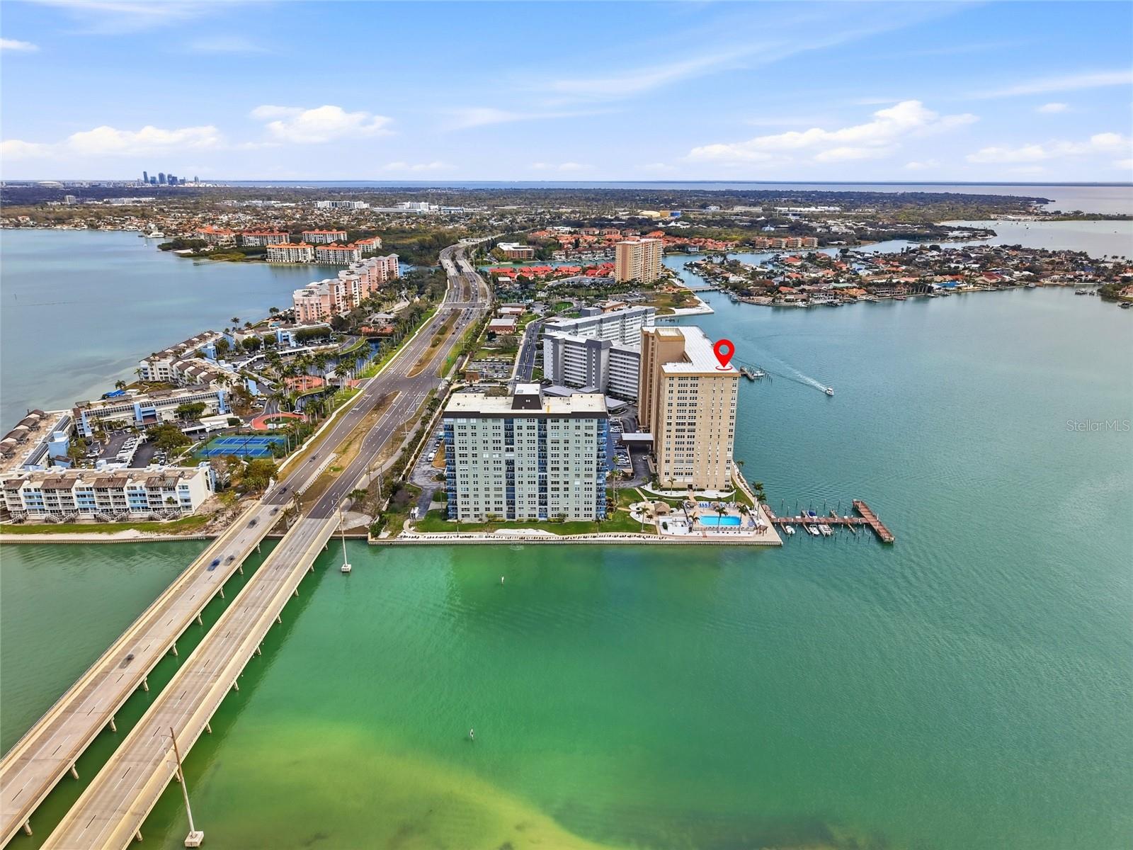 BAYWAY ISLES POINT BRITTANY FOUR - Residential